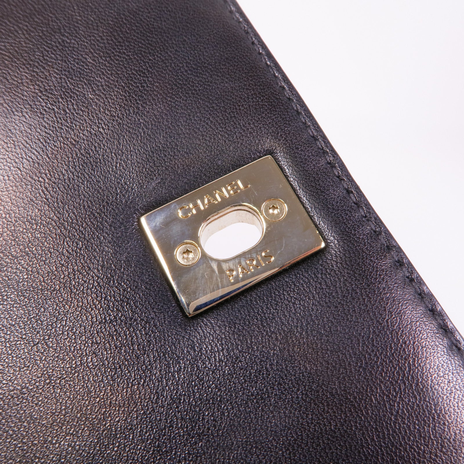 CHANEL 羊皮皮革Chain Shoulder金扣鏈帶肩背袋