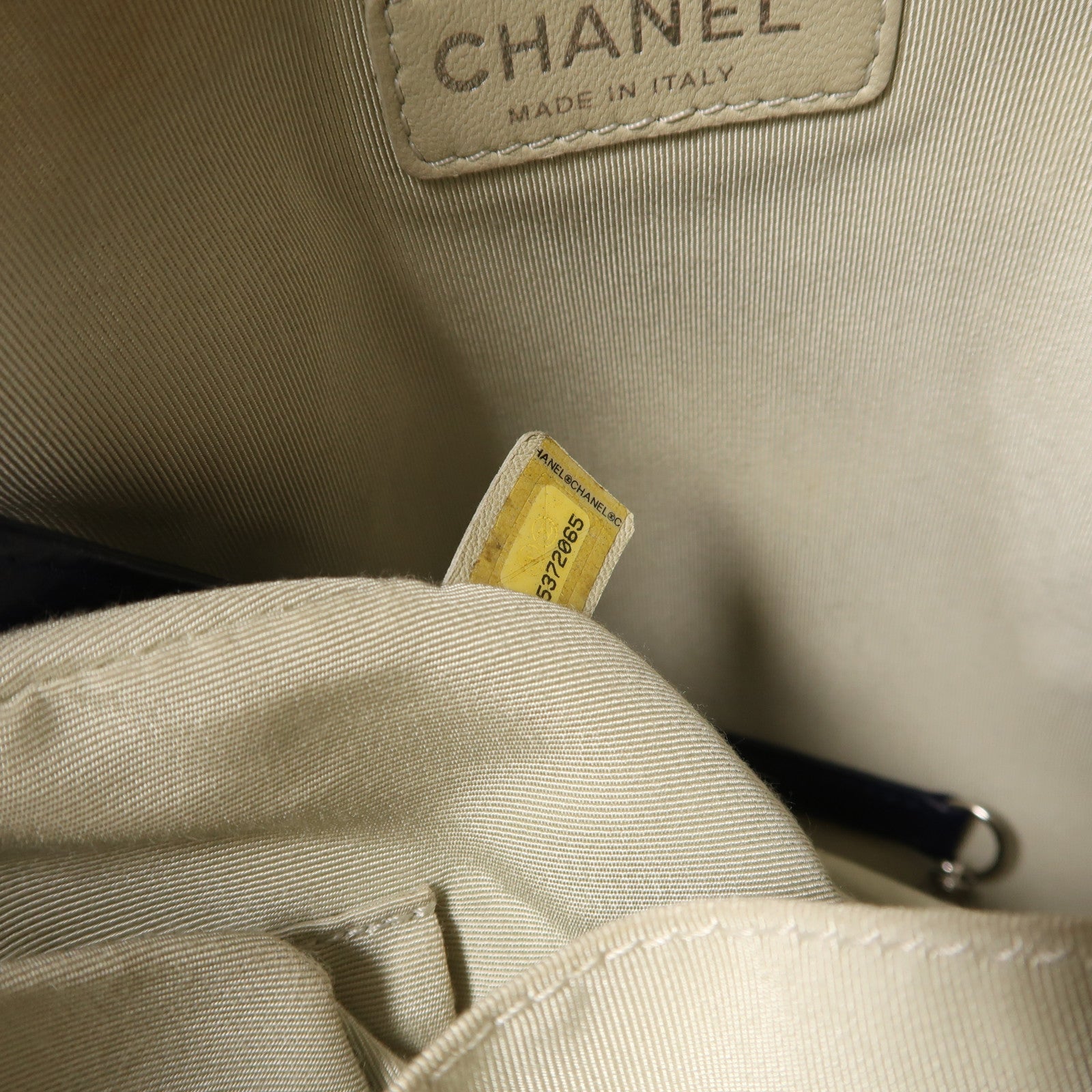 CHANEL 牛皮皮革Chain Shoulder銀扣鏈帶肩背袋
