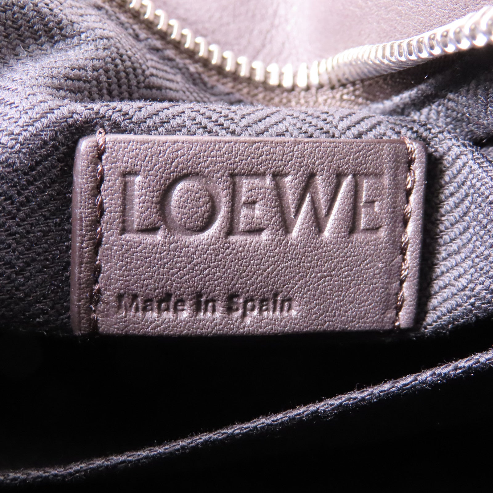 LOEWE 牛皮皮革Small Puzzle銀扣肩背袋灰色