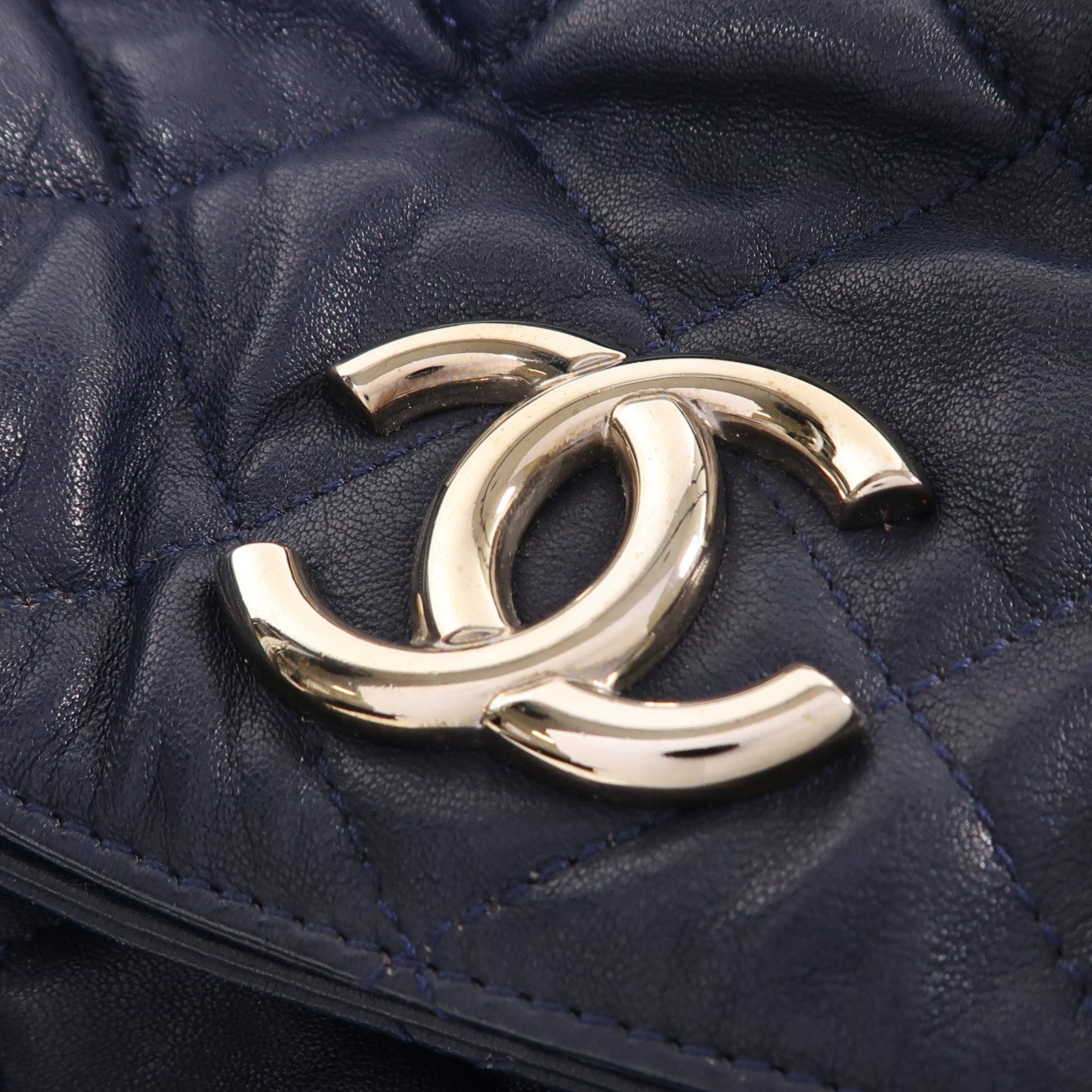CHANEL 牛皮皮革Chain Shoulder銀扣鏈帶肩背袋