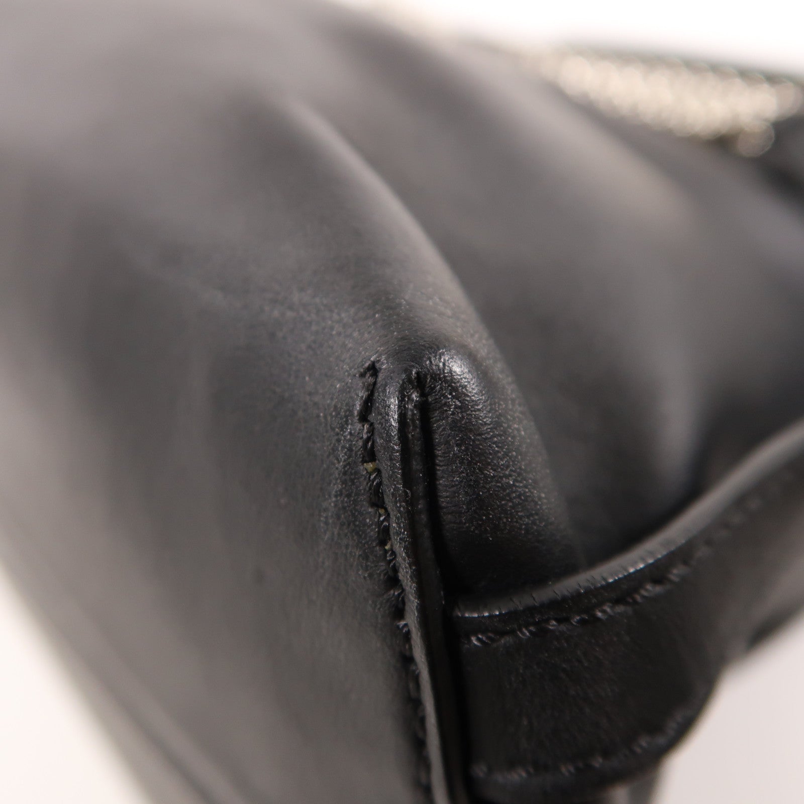 FENDI 牛皮皮革Backpack銀扣背包
