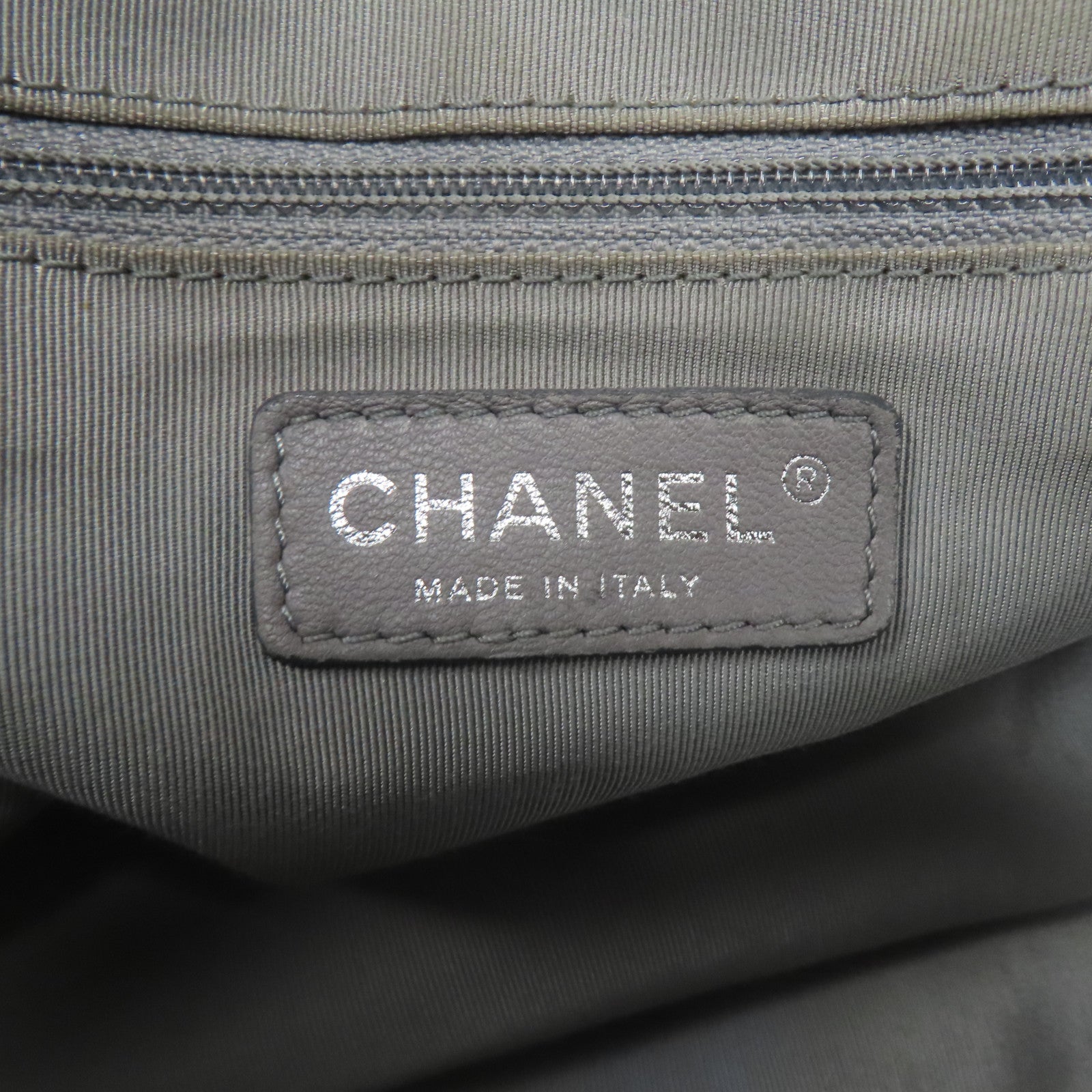 CHANEL 【激減優惠】菱格尼龍Chain Shoulder銀扣鏈帶肩背袋灰色