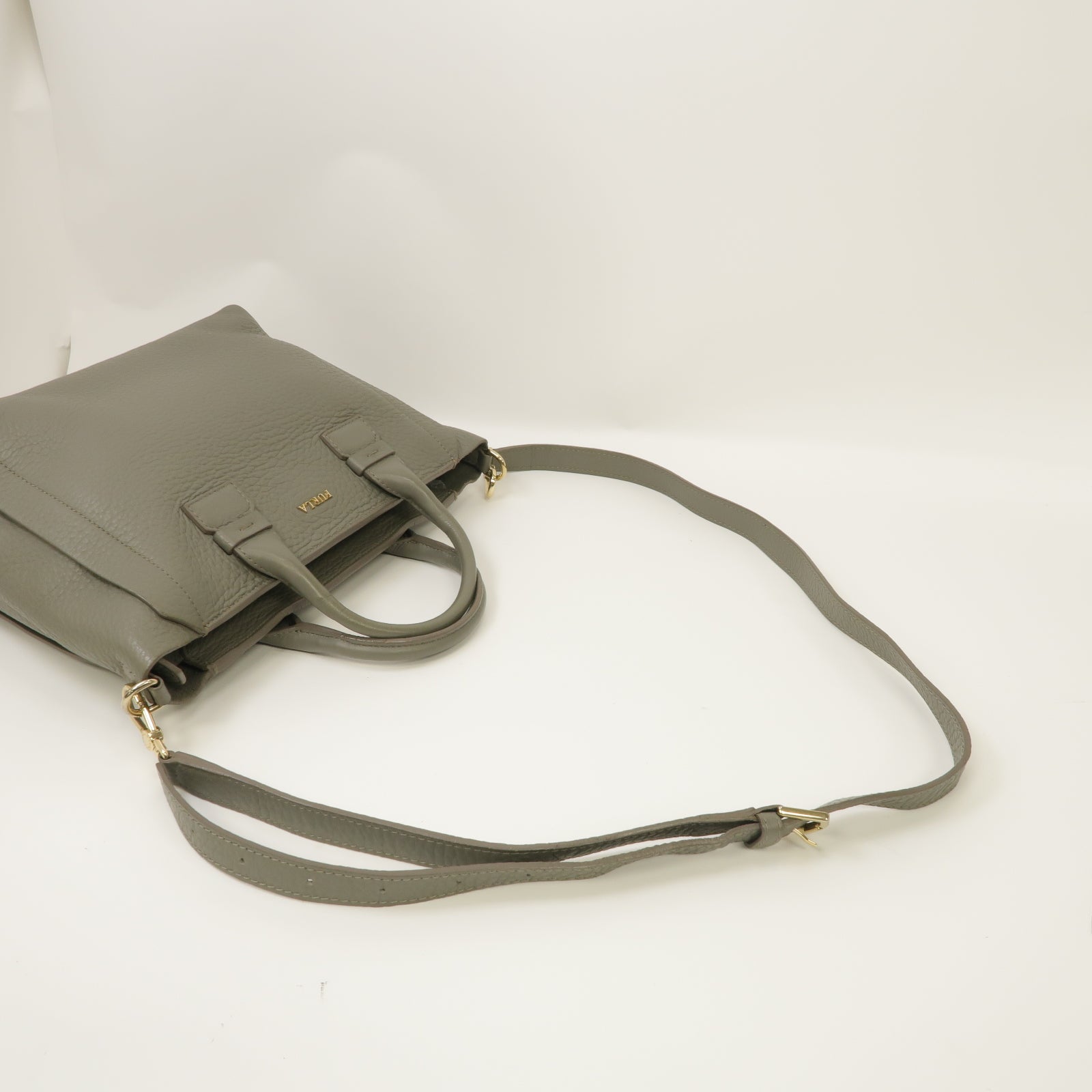 Furla 【激減優惠】牛皮皮革2 Way Shoulder Bag金扣手挽肩背兩用袋灰色