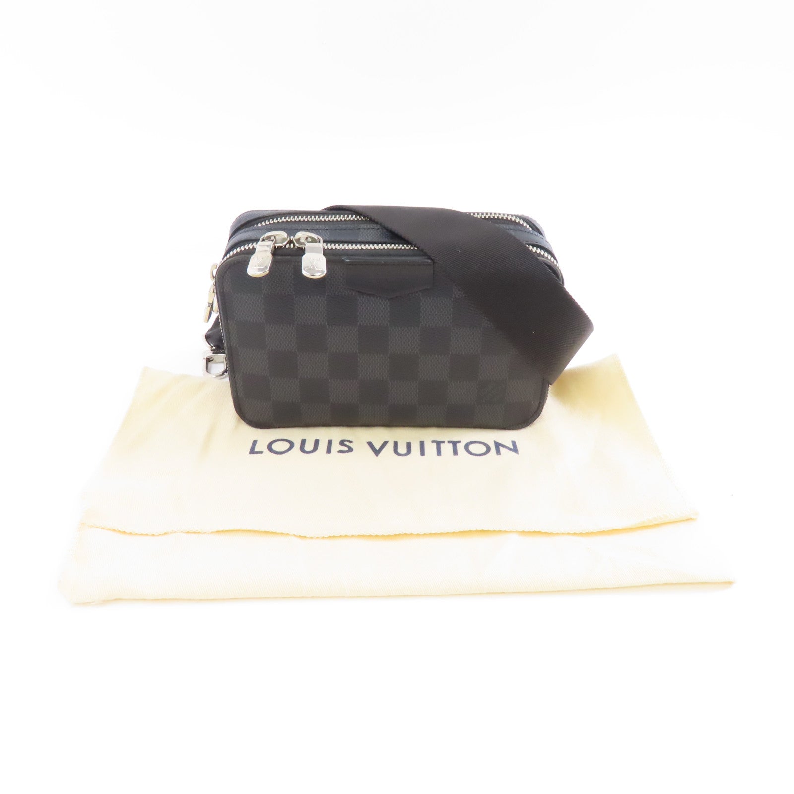 LOUIS VUITTON Damier Graphite Alpha Wearable Wallet銀扣肩背袋黑色