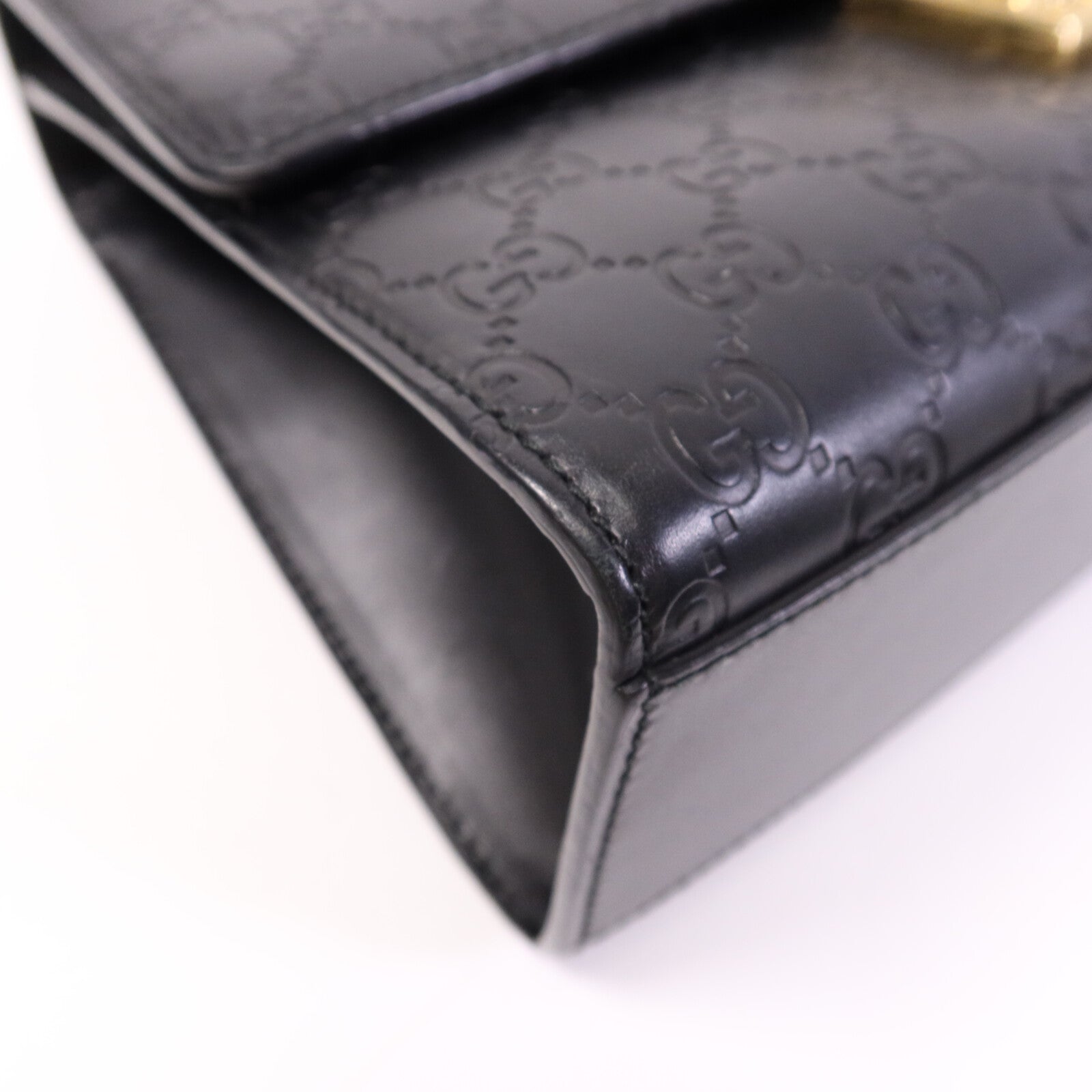 GUCCI 【激減優惠】牛皮皮革Padlock Medium金扣鏈帶肩背袋