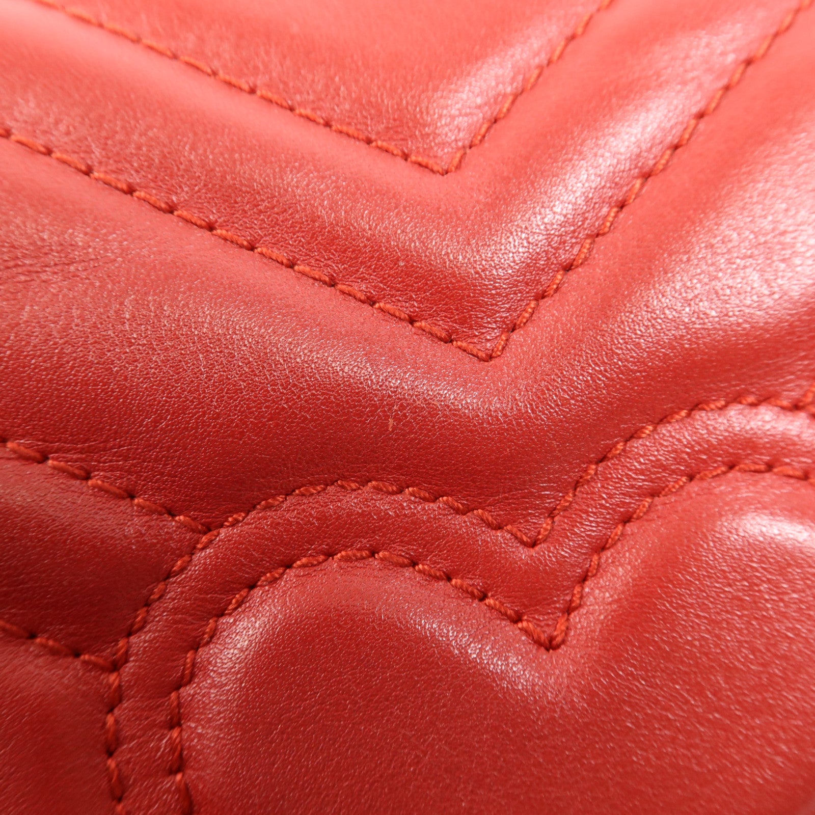 GUCCI 羊皮皮革GG Marmont Super Mini金扣鏈帶肩背袋