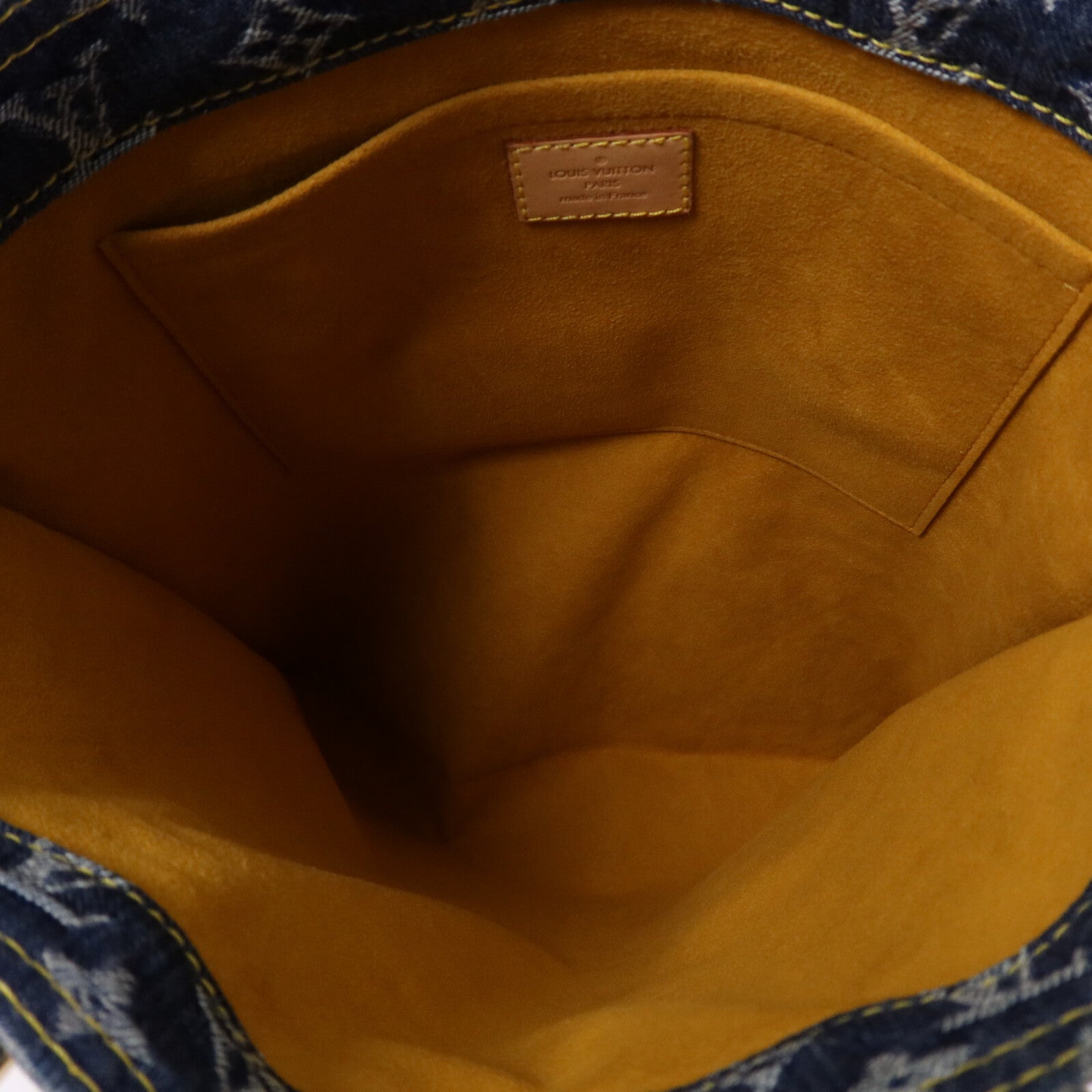 LOUIS VUITTON Monogram Denim Flat Shopper金扣手挽袋