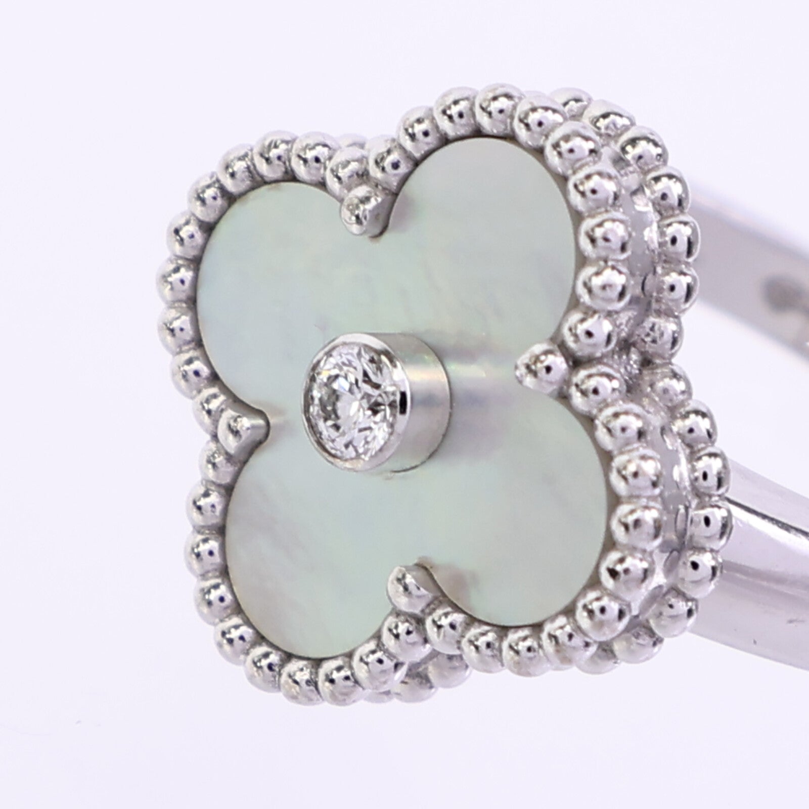 Van Cleef & Arpels 18K白金Vintage Alhambra Diamond Ring鑽石/珍珠母貝戒指