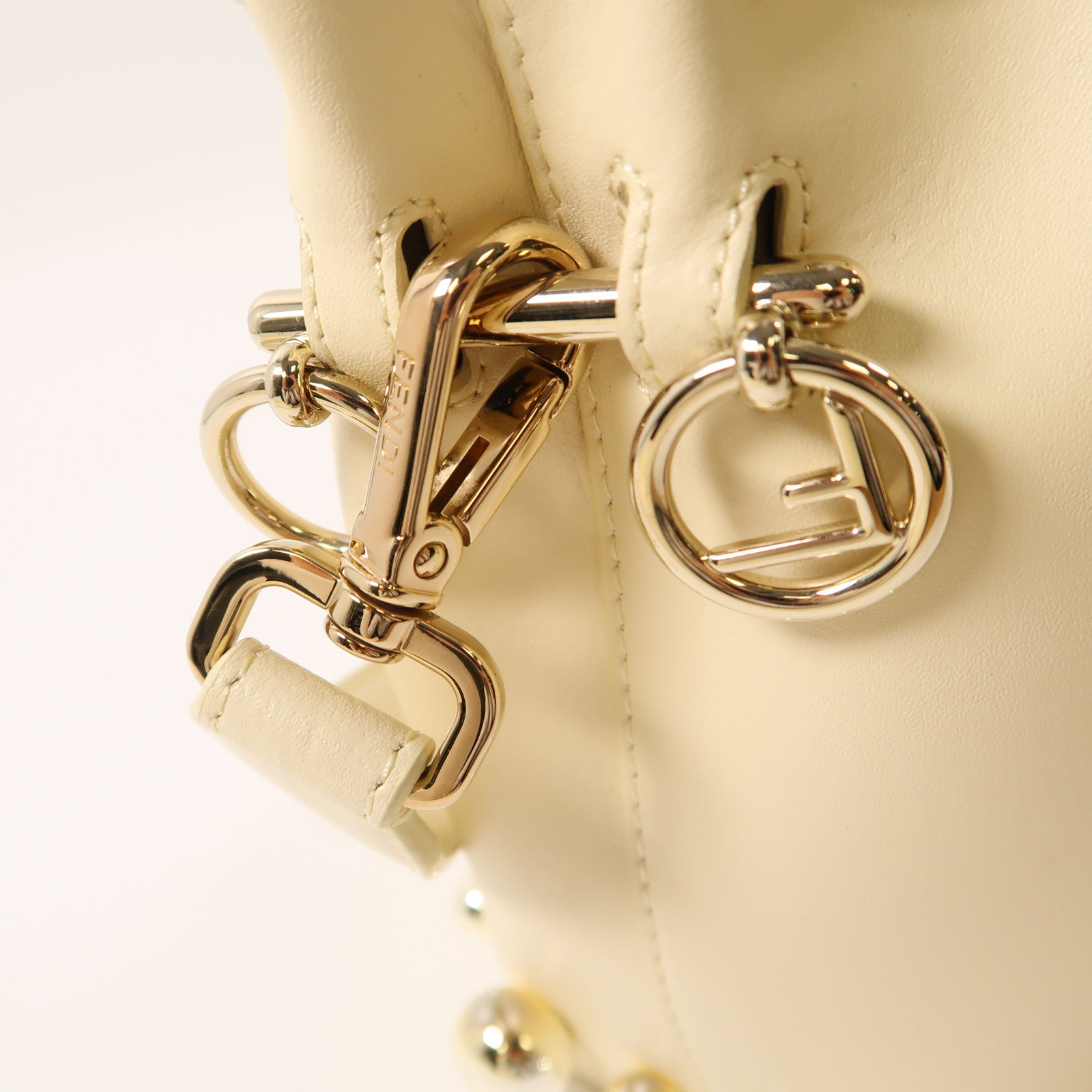 FENDI 【激減優惠】牛皮皮革Mon Tresor金扣手挽肩背兩用袋白色