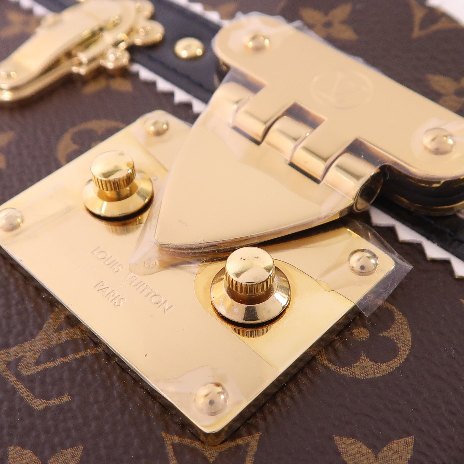 LOUIS VUITTON Monogram Petite Malle Shoulder Bag金扣肩背袋