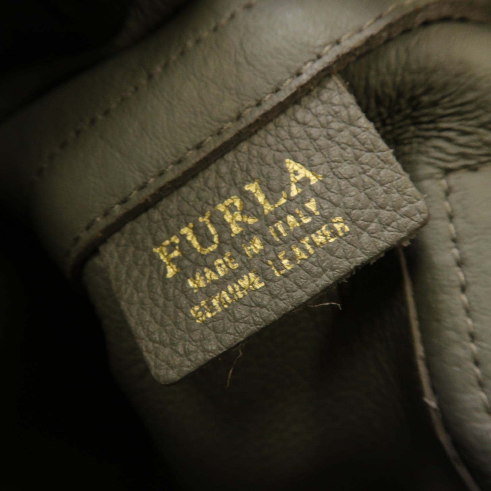 Furla 【激減優惠】牛皮皮革2 Way Shoulder Bag金扣手挽肩背兩用袋灰色