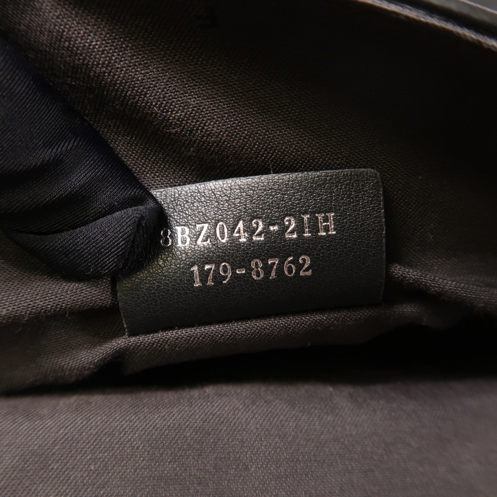 FENDI 牛皮皮革Backpack銀扣背包