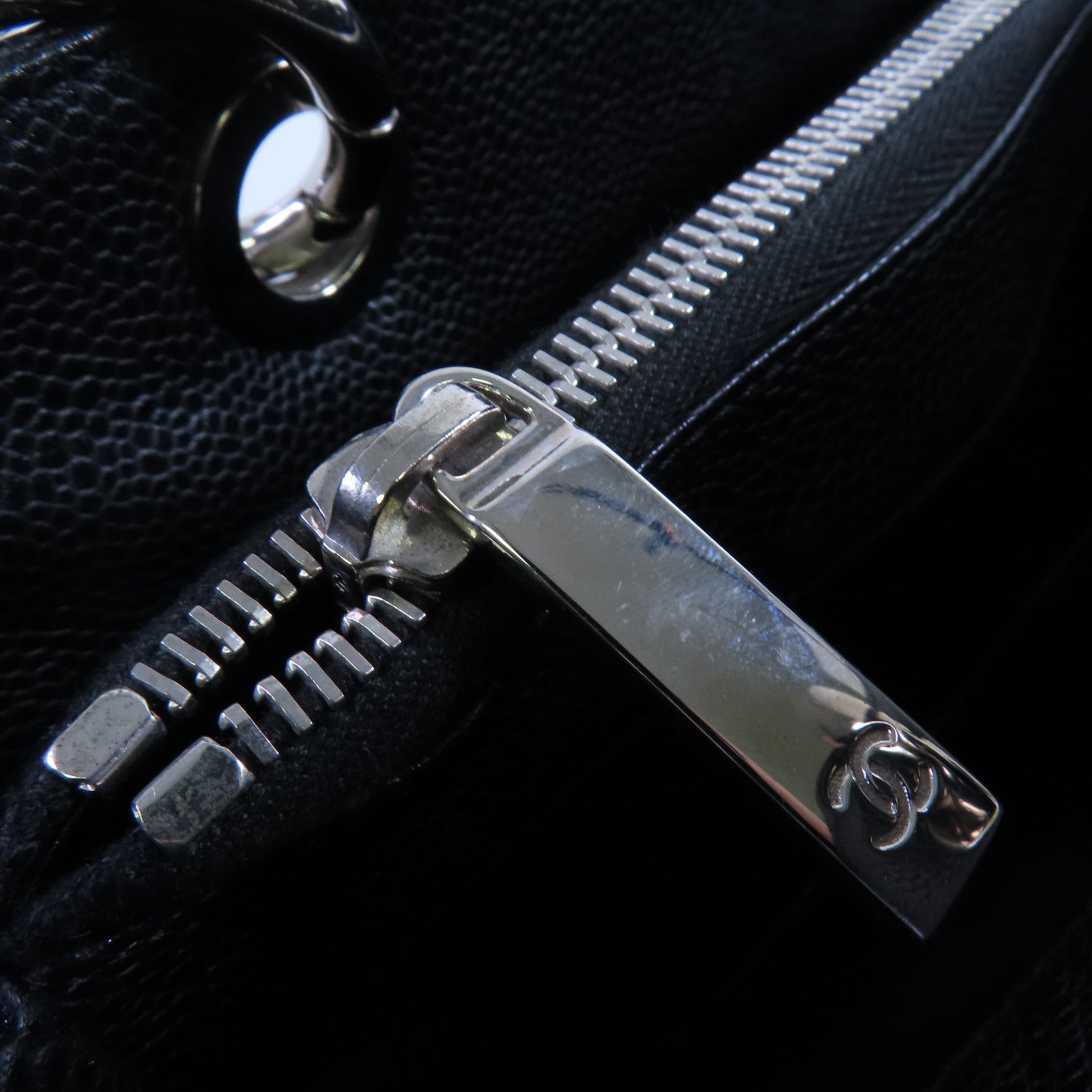 CHANEL 牛皮皮革GST銀扣鏈帶肩背袋