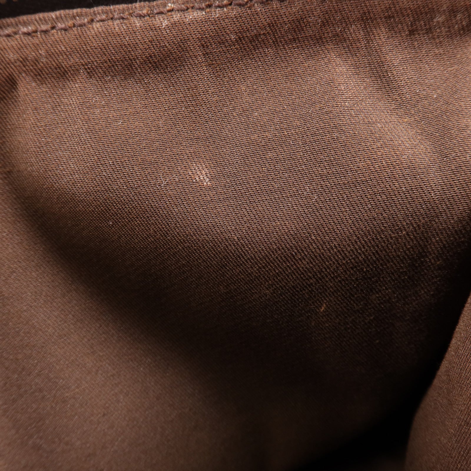 GUCCI 帆布Trophy金扣手挽袋