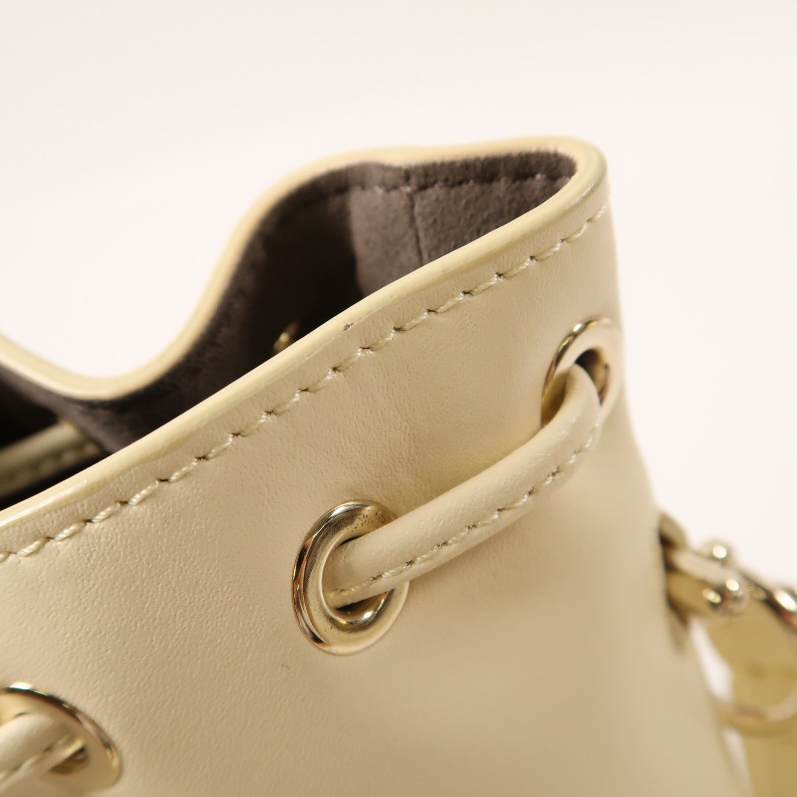 FENDI 【激減優惠】牛皮皮革Mon Tresor金扣手挽肩背兩用袋白色