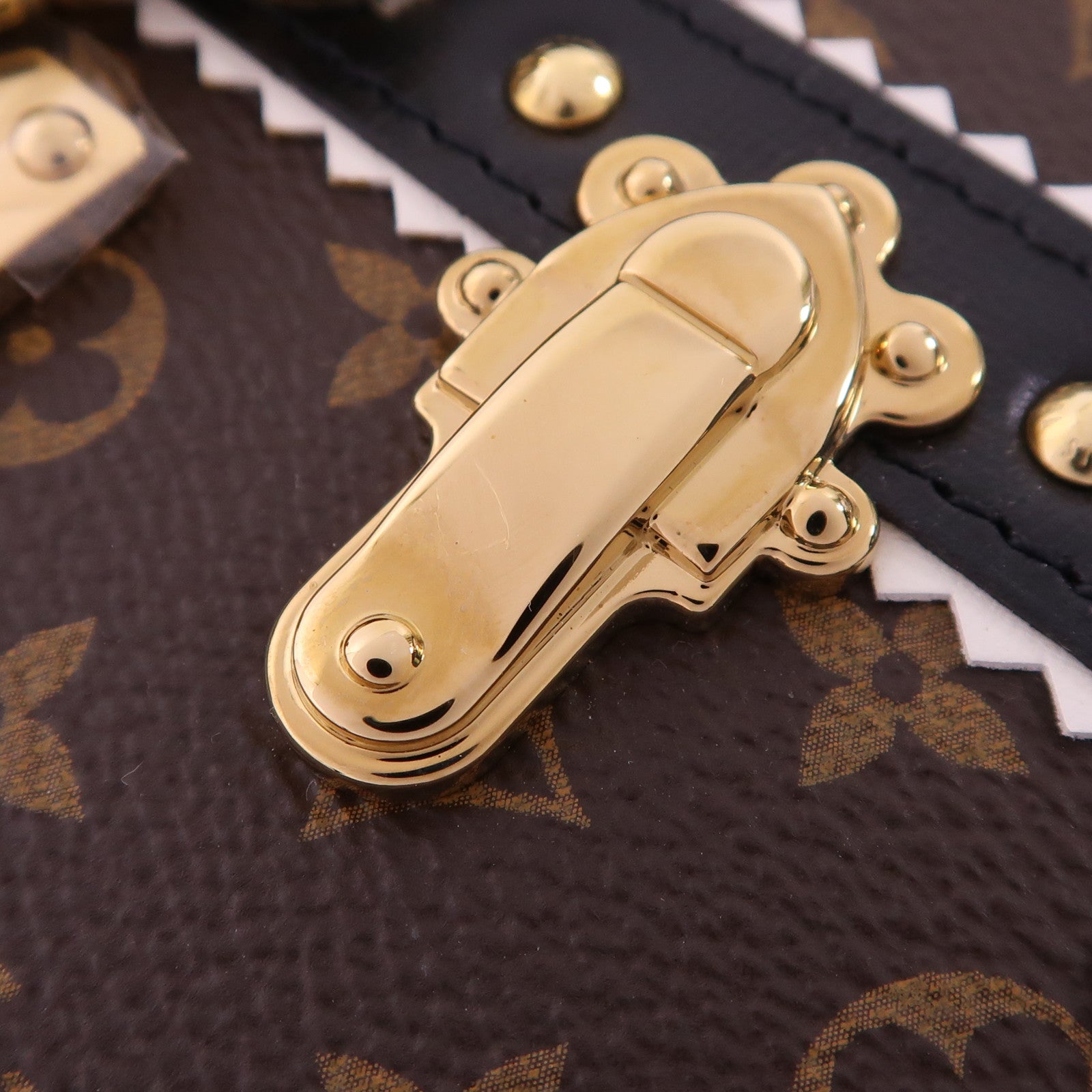 LOUIS VUITTON Monogram Petite Malle Shoulder Bag金扣肩背袋