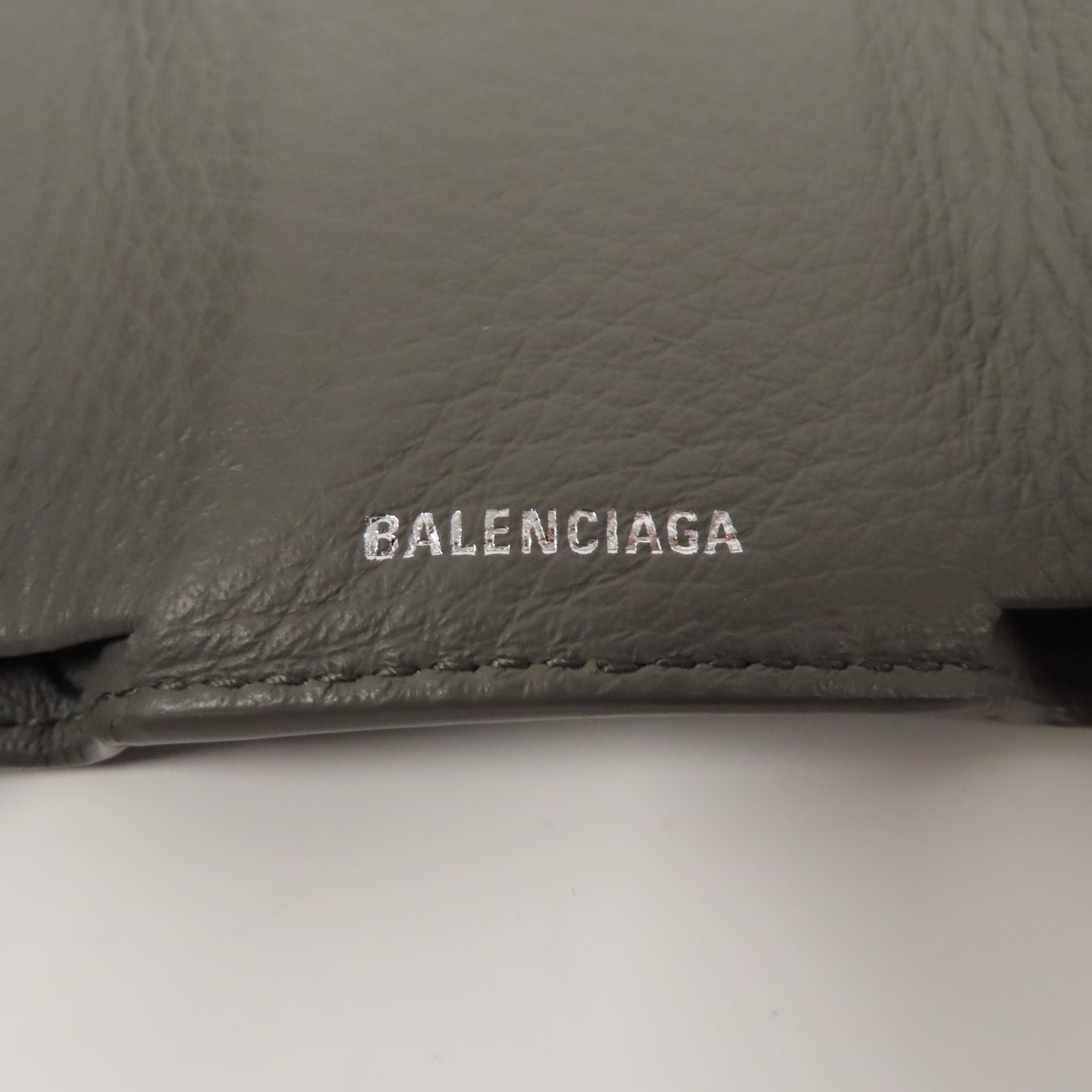 BALENCIAGA 牛皮皮革Wallet銀扣錢包灰色