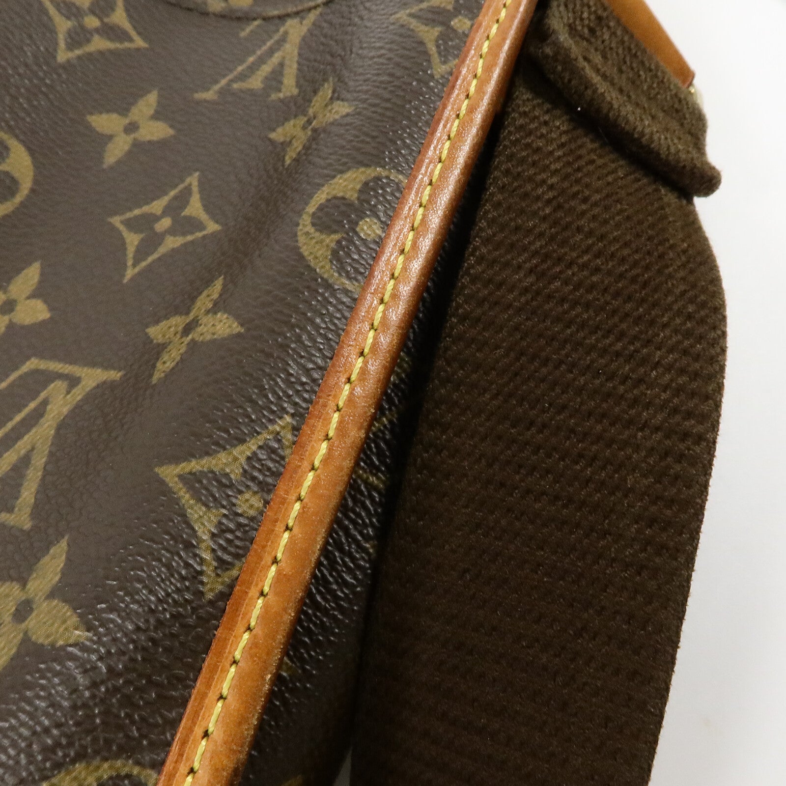 LOUIS VUITTON Monogram Bosphore肩背袋