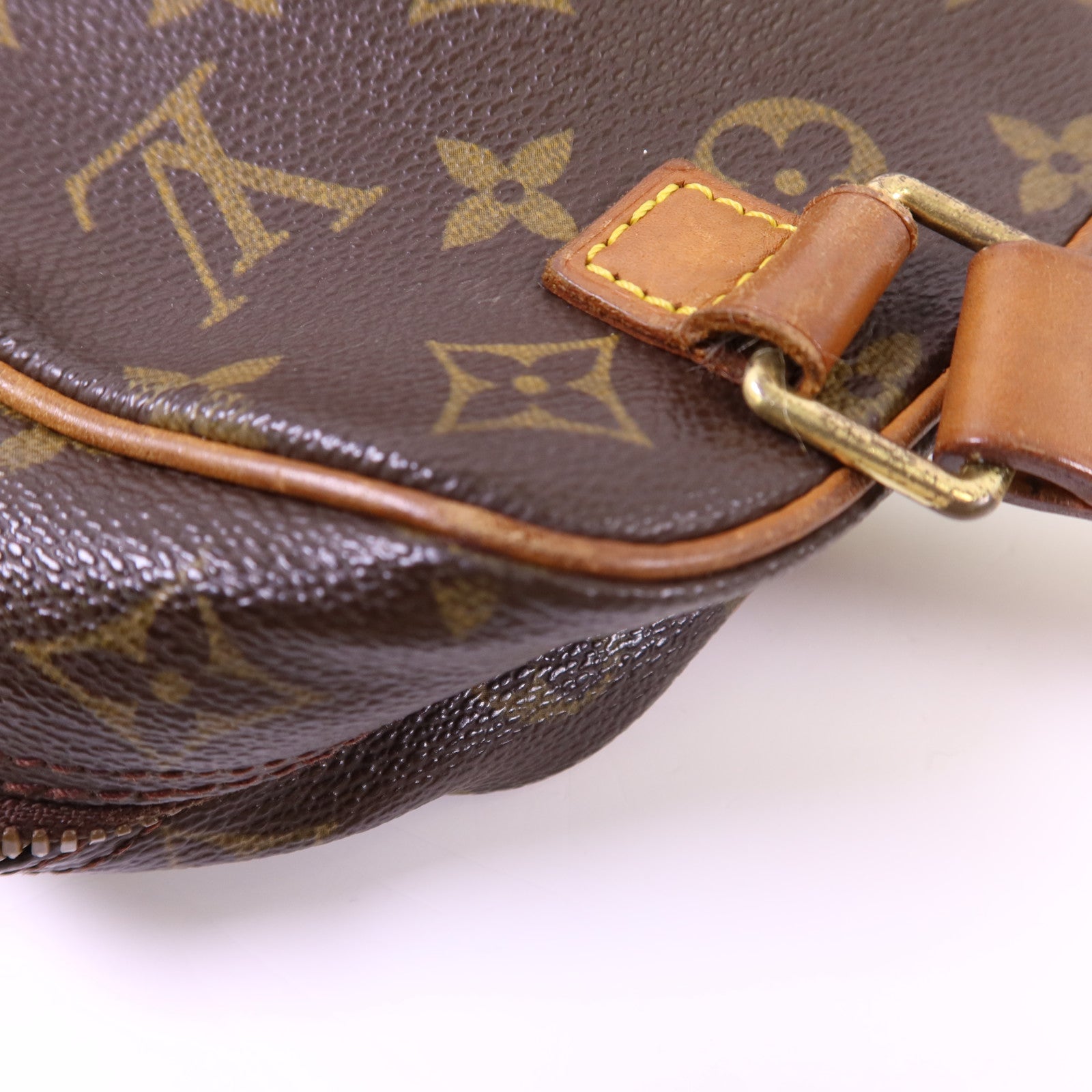 LOUIS VUITTON Monogram Excentri-cite金扣手挽袋M51161