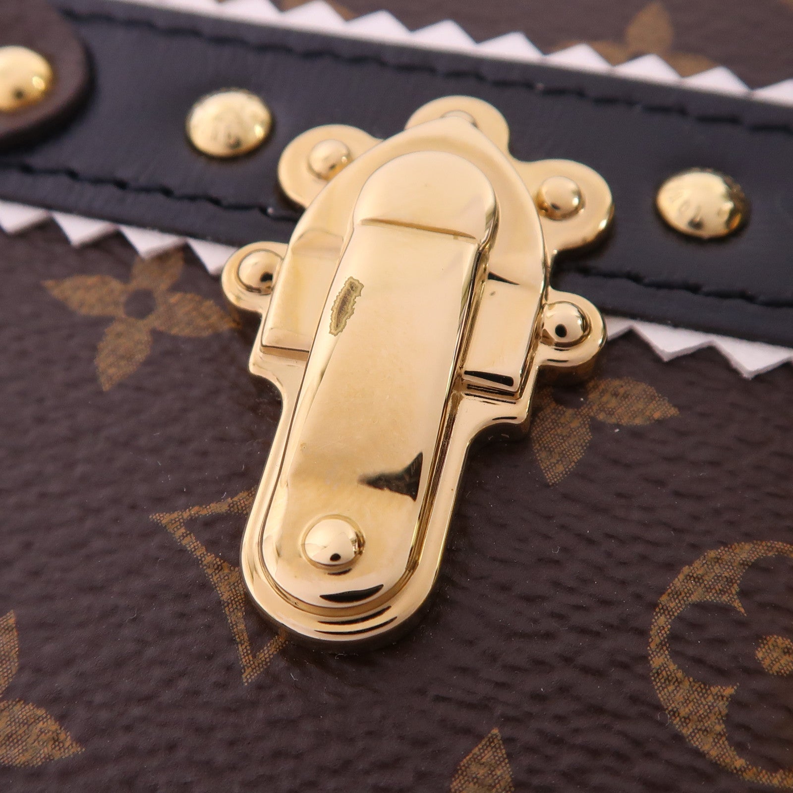 LOUIS VUITTON Monogram Petite Malle Shoulder Bag金扣肩背袋