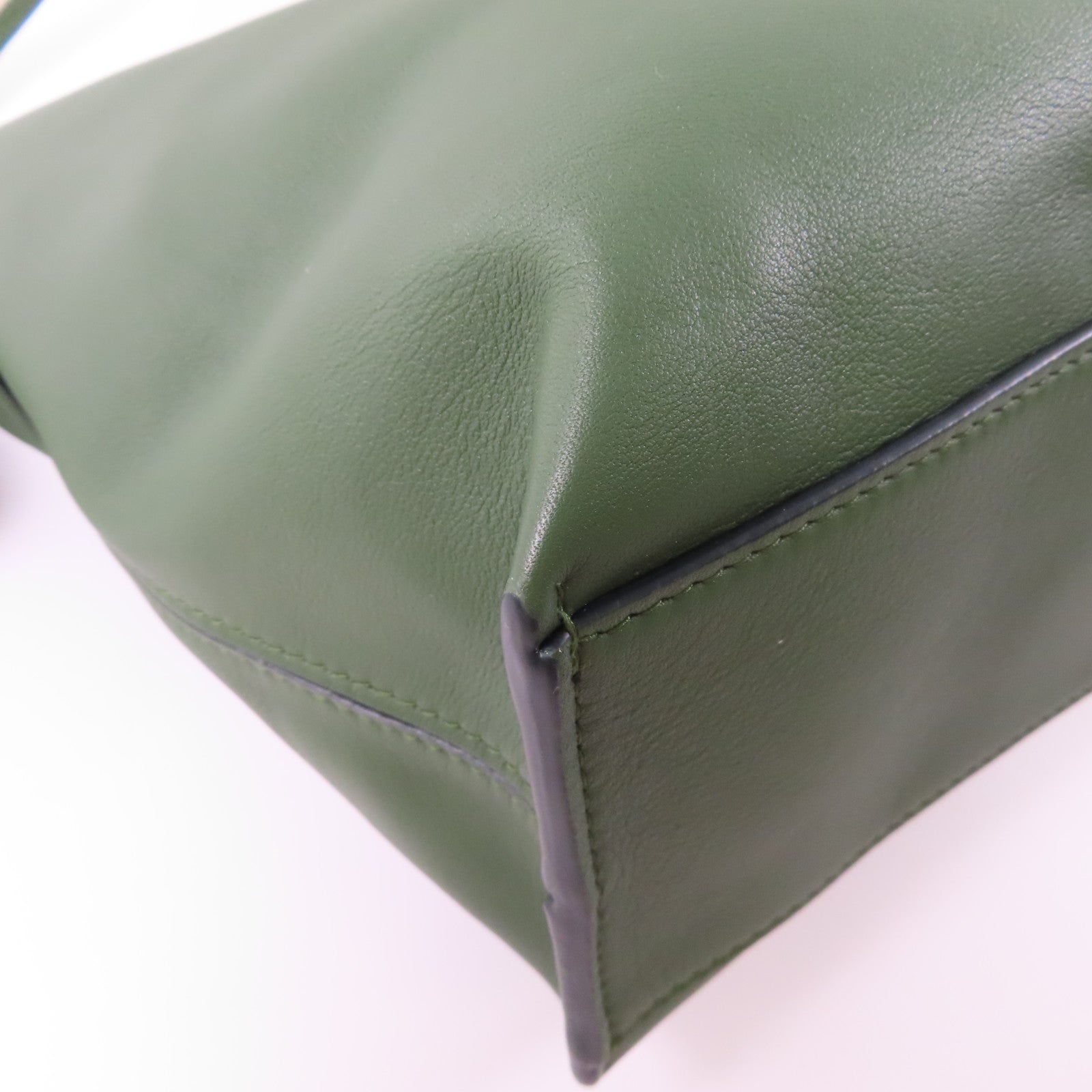 LOEWE 羊皮皮革Shoulder Bag銀扣肩背袋綠色
