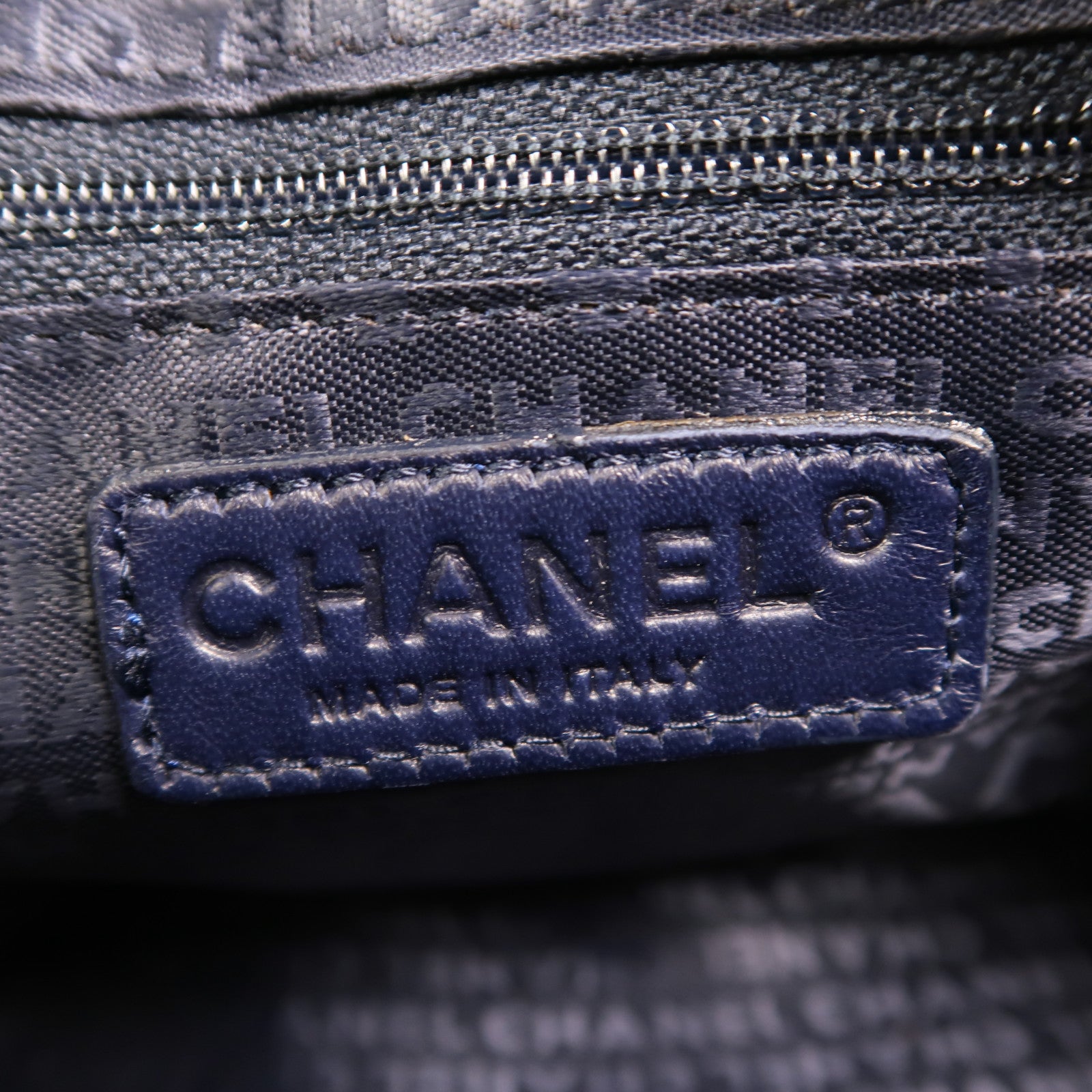 CHANEL 羊皮皮革Vintage Accordion銀扣鏈帶肩背袋