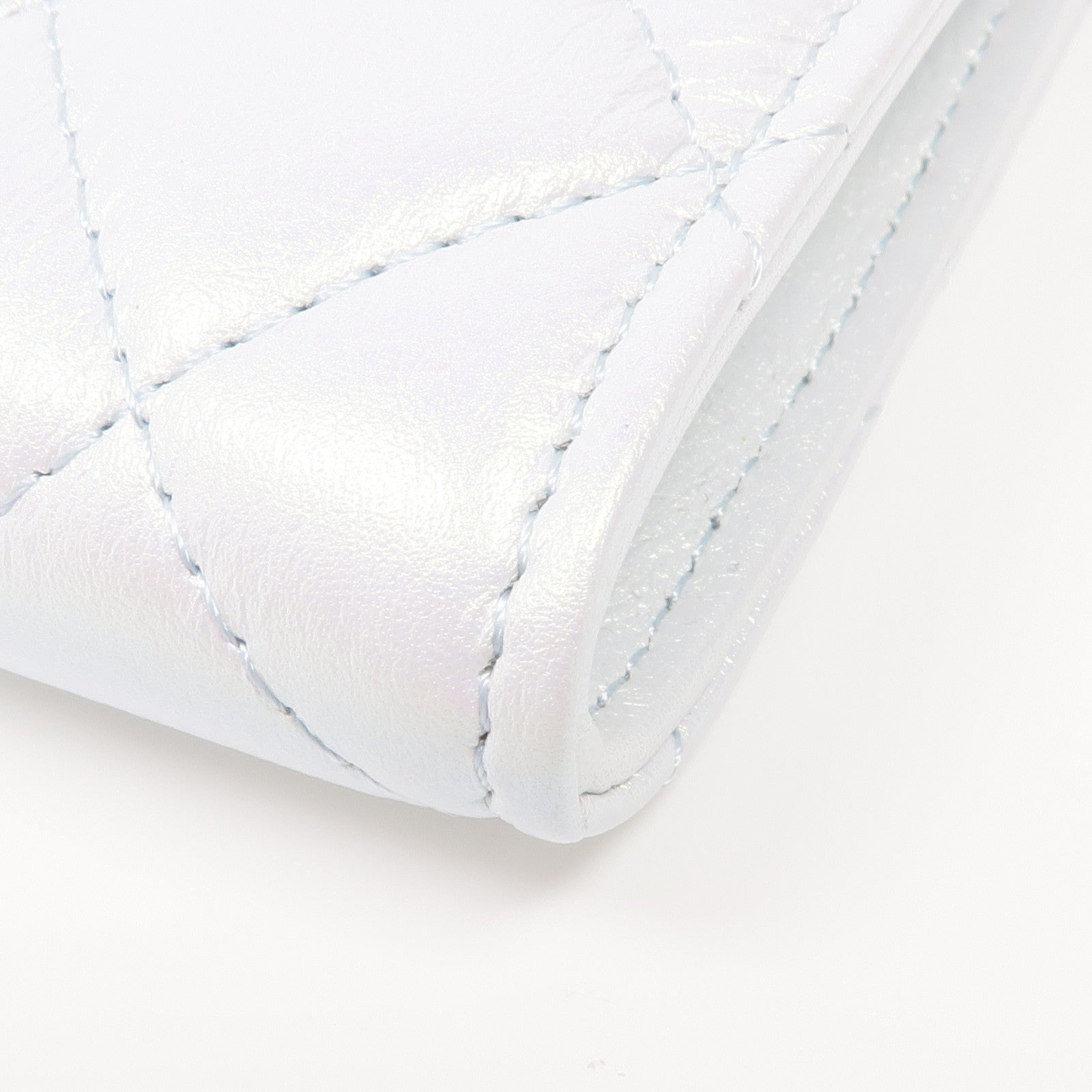 CHANEL 牛皮皮革Phone Bag銀扣鏈帶肩背袋