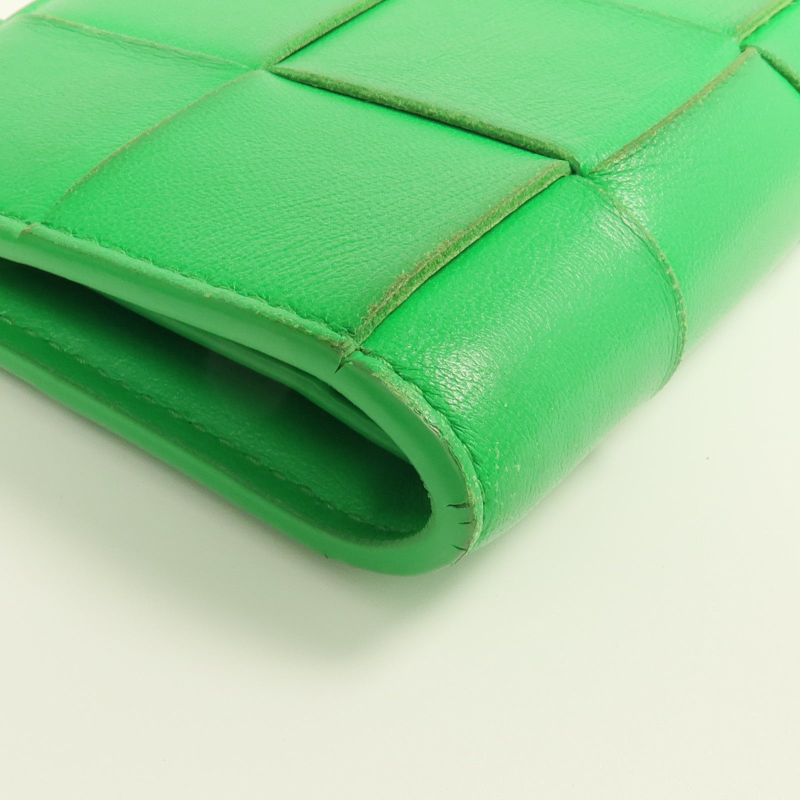 BOTTEGA VENETA 羊皮皮革Wallet金扣錢包