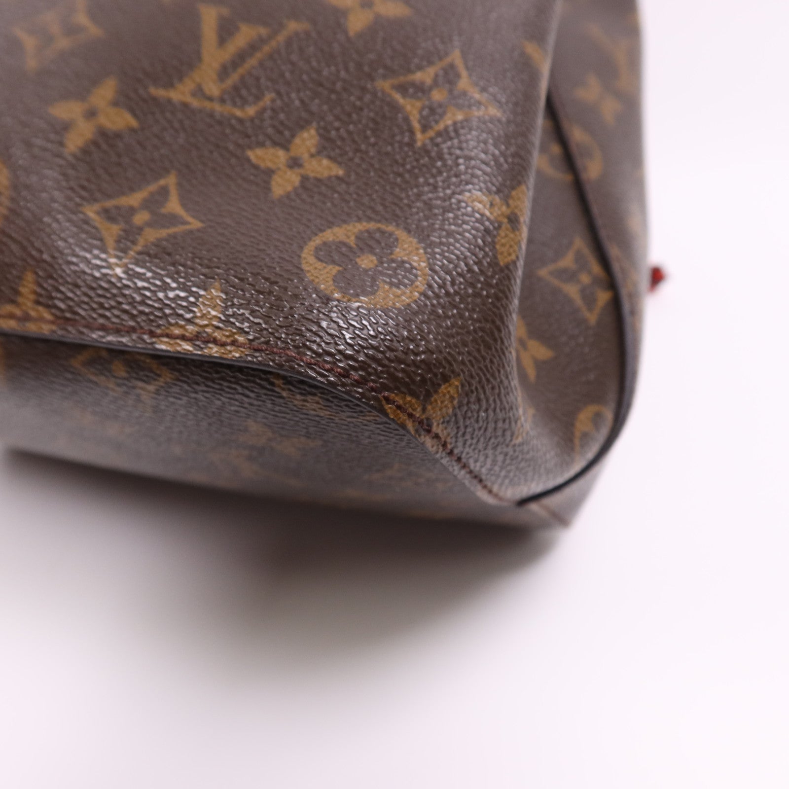 LOUIS VUITTON Monogram Neo Noe Bucket Bag金扣肩背袋Coquelicot