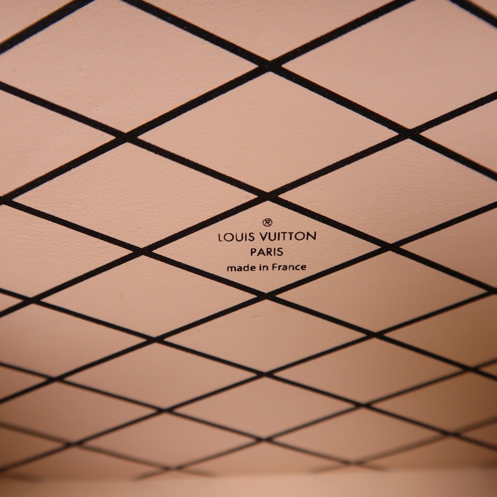 LOUIS VUITTON Monogram Petite Malle Shoulder Bag金扣肩背袋