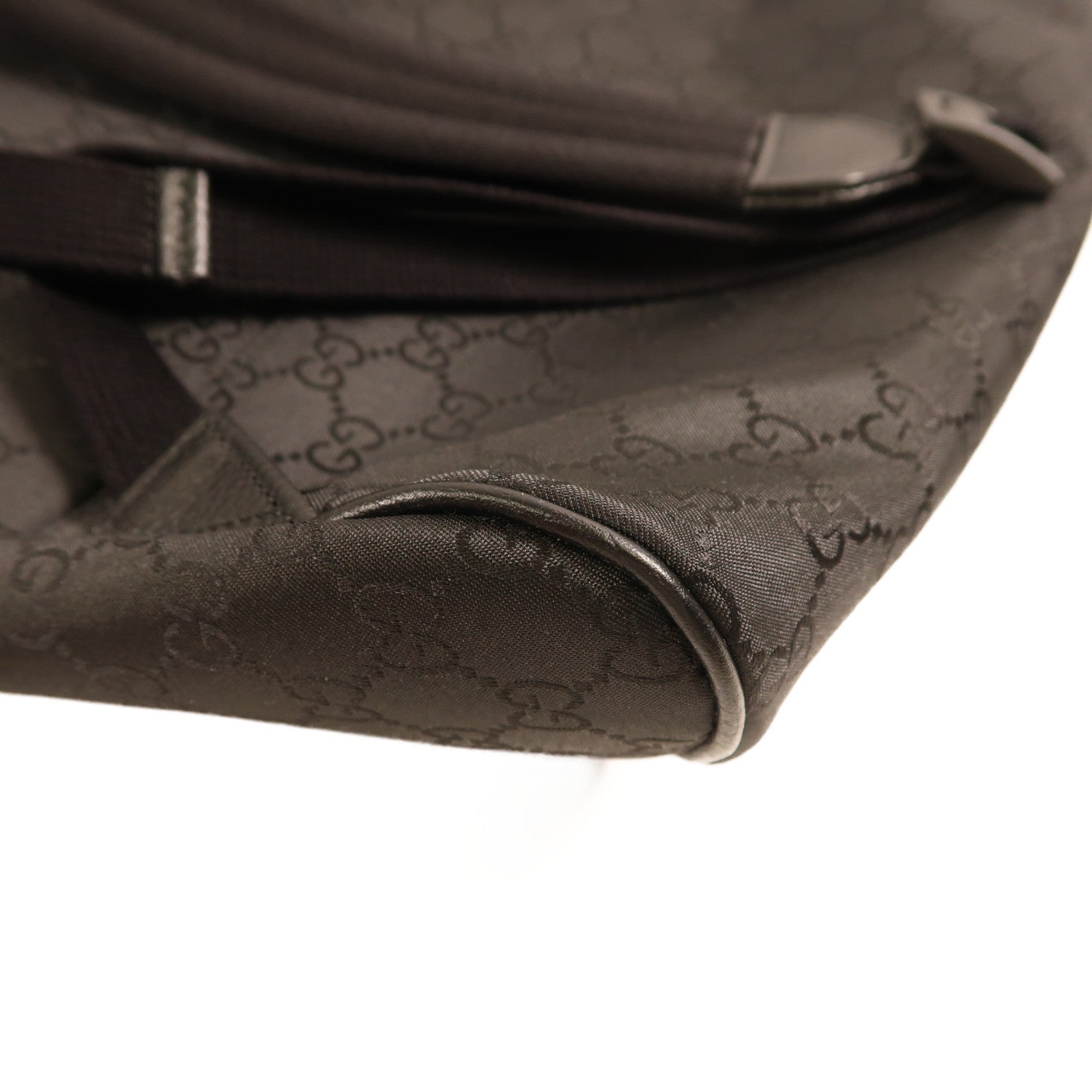 GUCCI 帆布Backpack銀扣背包黑色