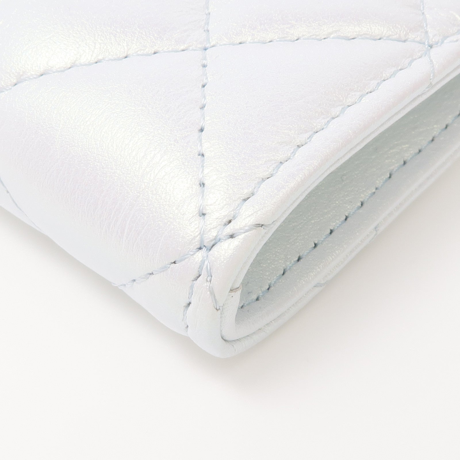 CHANEL 牛皮皮革Phone Bag銀扣鏈帶肩背袋