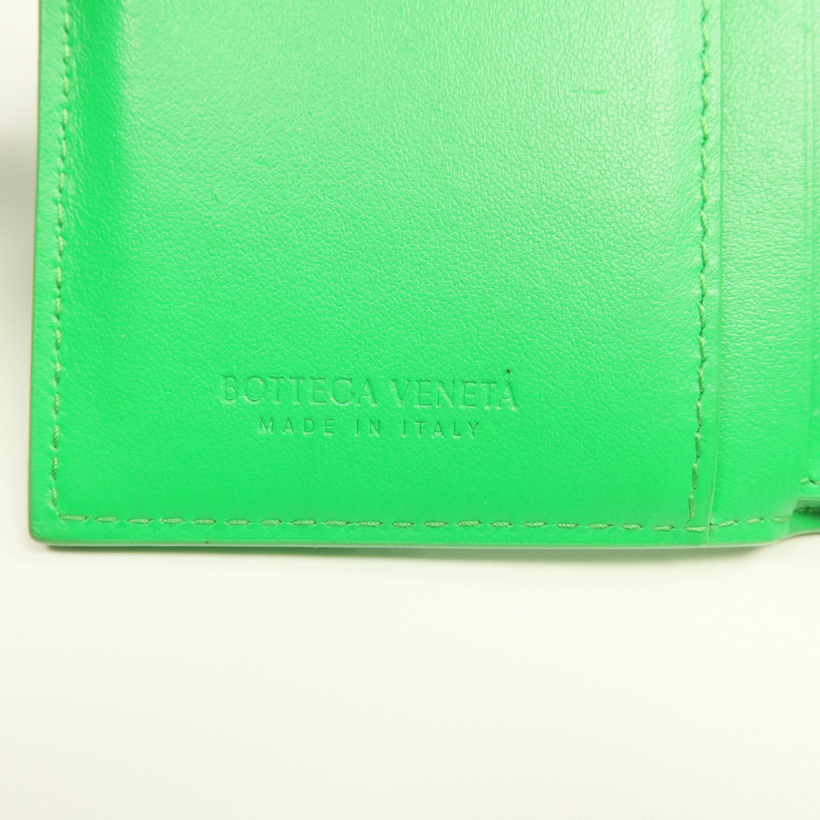BOTTEGA VENETA 羊皮皮革Wallet金扣錢包