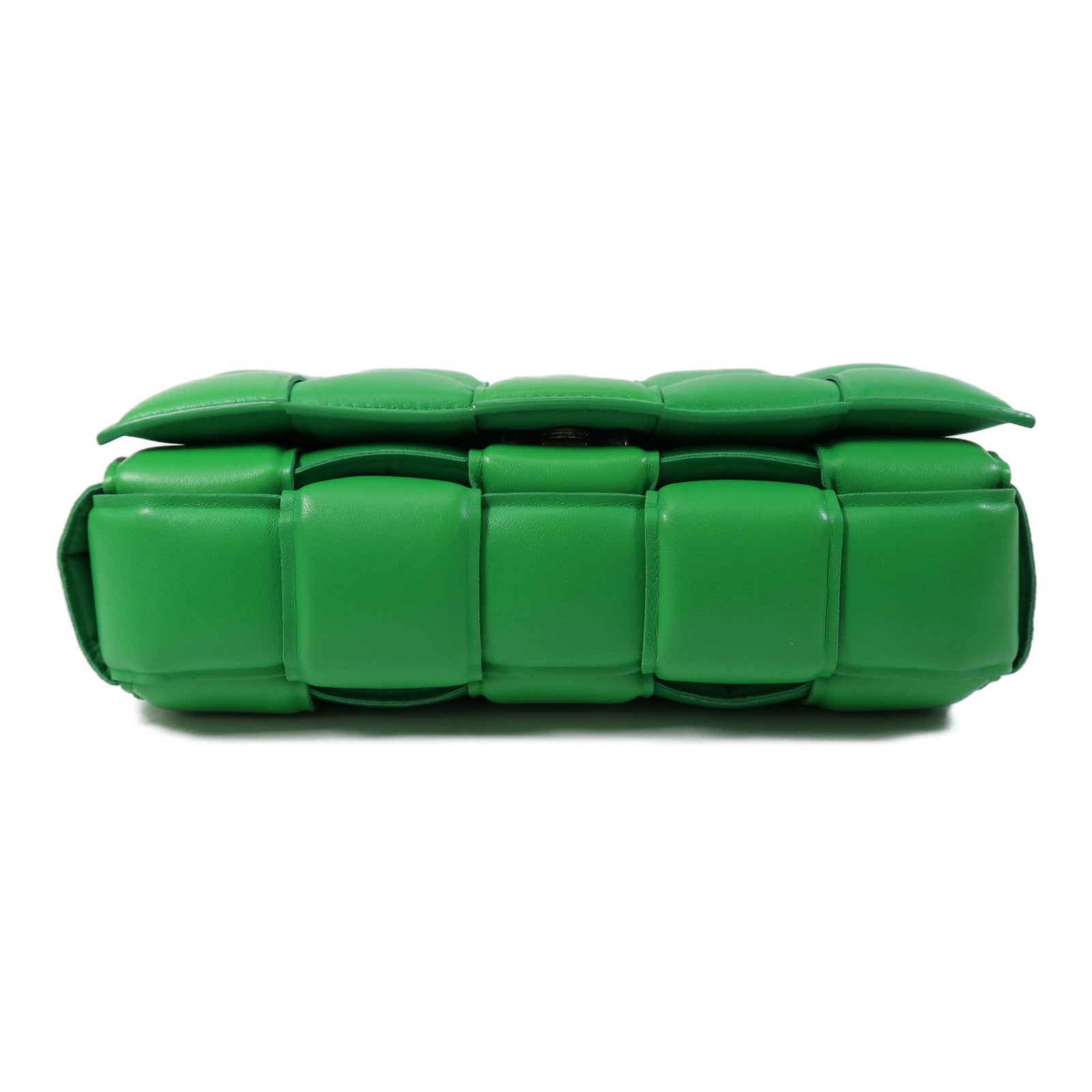 BOTTEGA VENETA 牛皮皮革Casstte Padded銀扣肩背袋