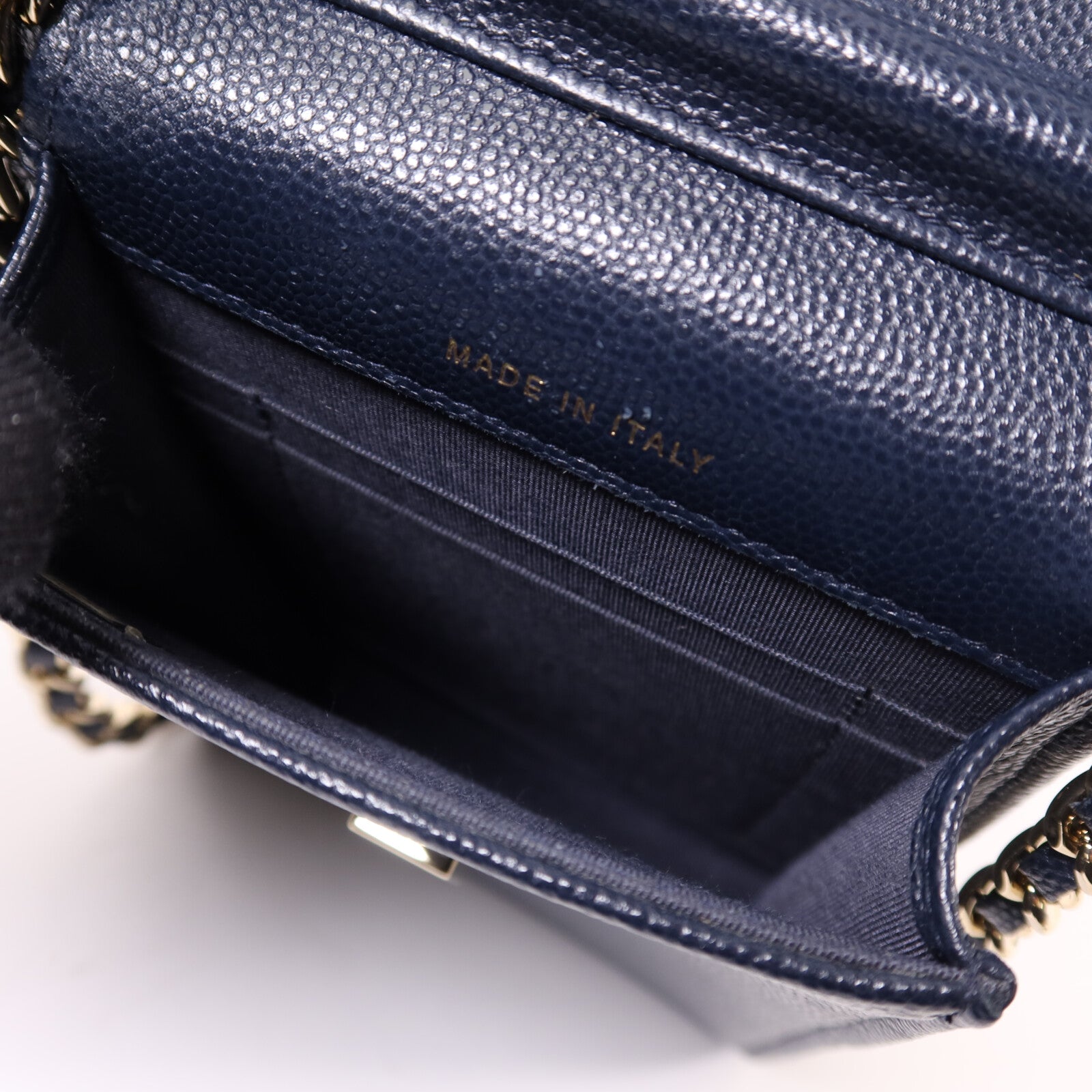 CHANEL 牛皮皮革CC Quilted Phone金扣鏈帶肩背袋