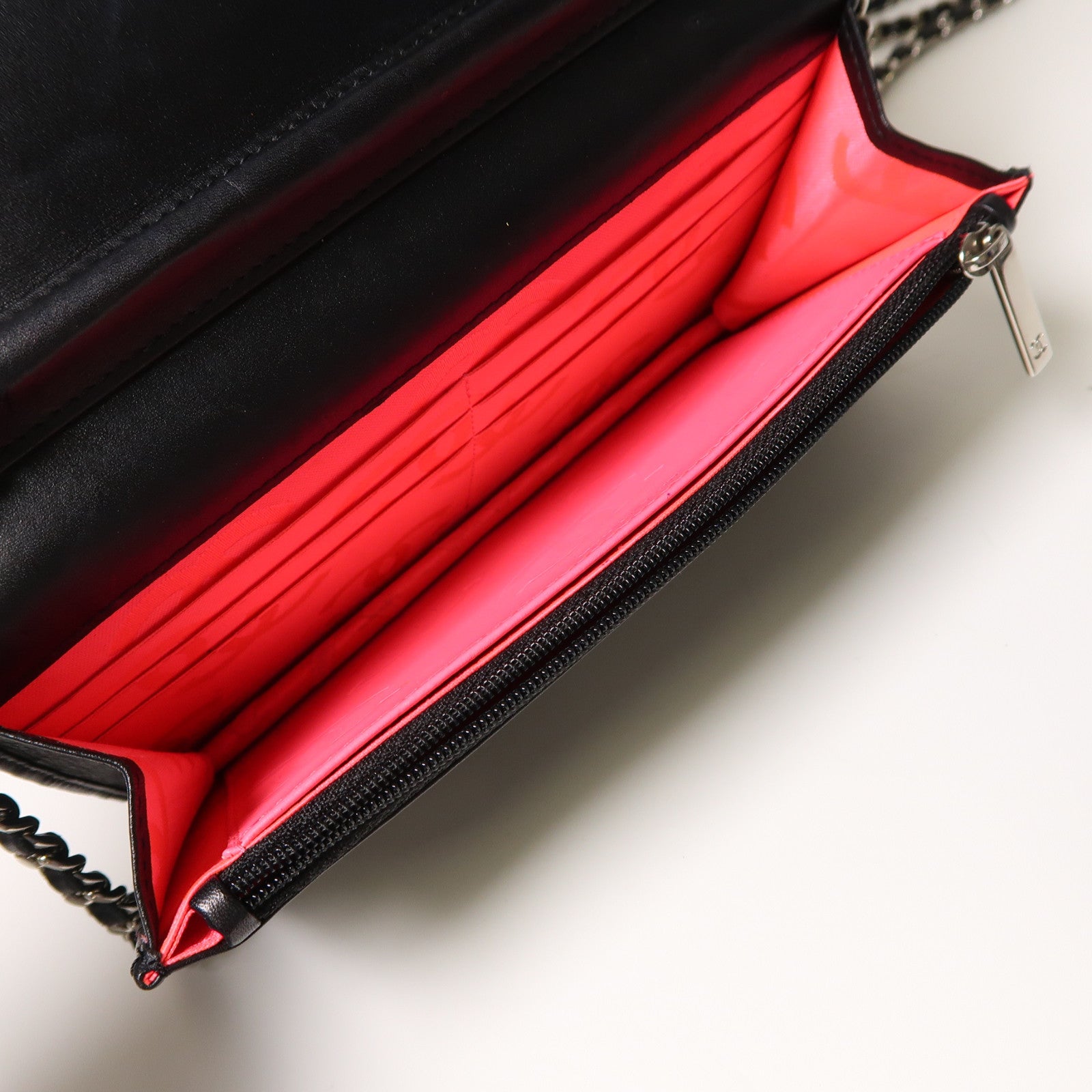 CHANEL 菱格牛皮皮革Cambon Wallet On Chain銀扣鏈帶肩背袋黑色