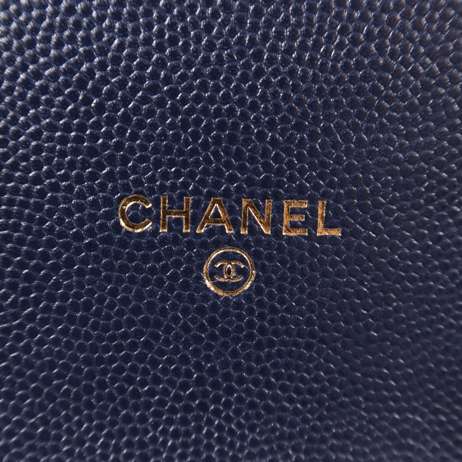 CHANEL 牛皮皮革CC Quilted Phone金扣鏈帶肩背袋