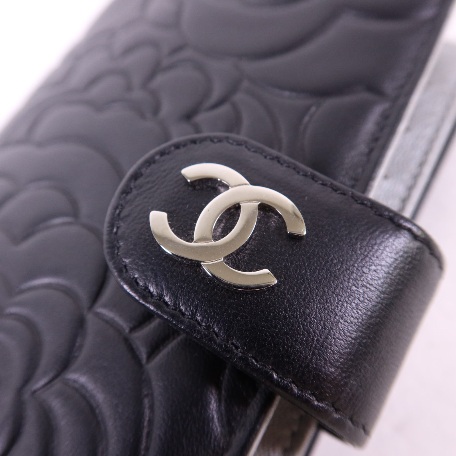 CHANEL 羊皮皮革Camellia Wallet銀扣錢包