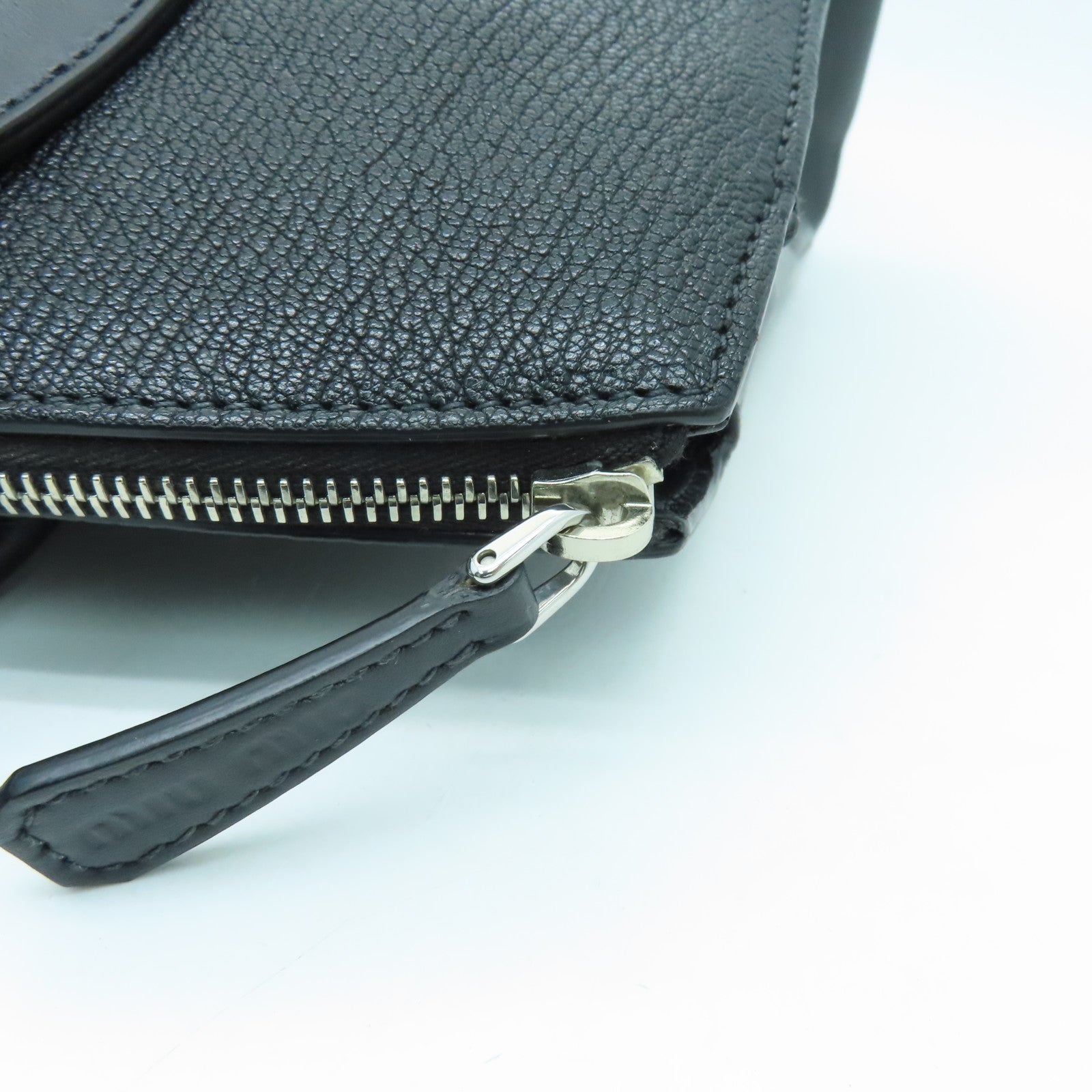 Miu Miu 牛皮皮革2way Shoulder Bag银扣手挽肩背两用袋黑色