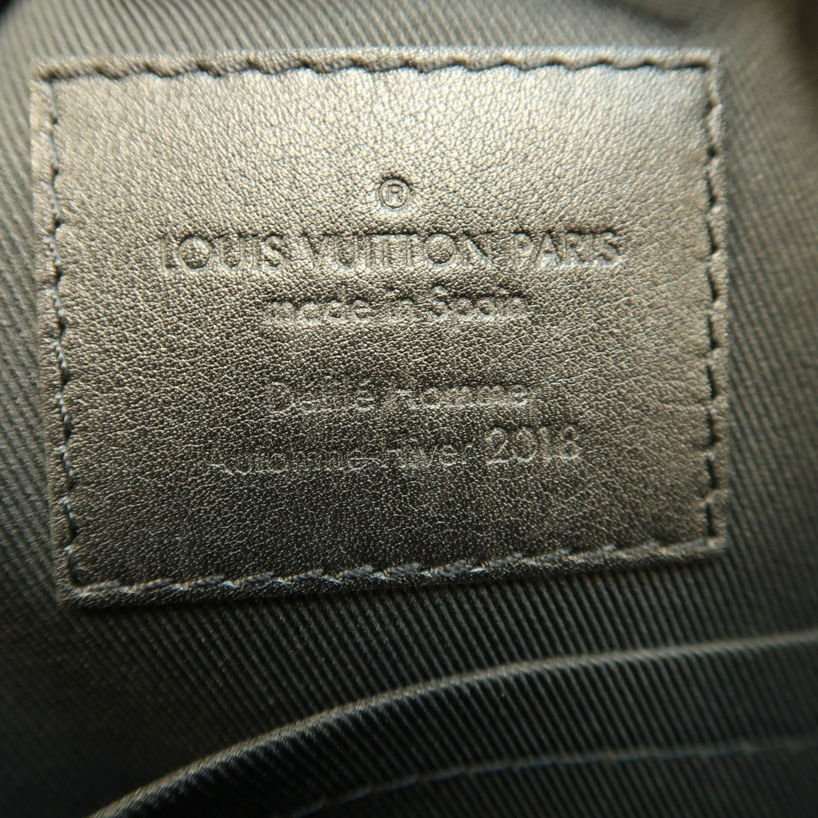 LOUIS VUITTON 【激減優惠】皮革Messenger PM肩背袋黑色