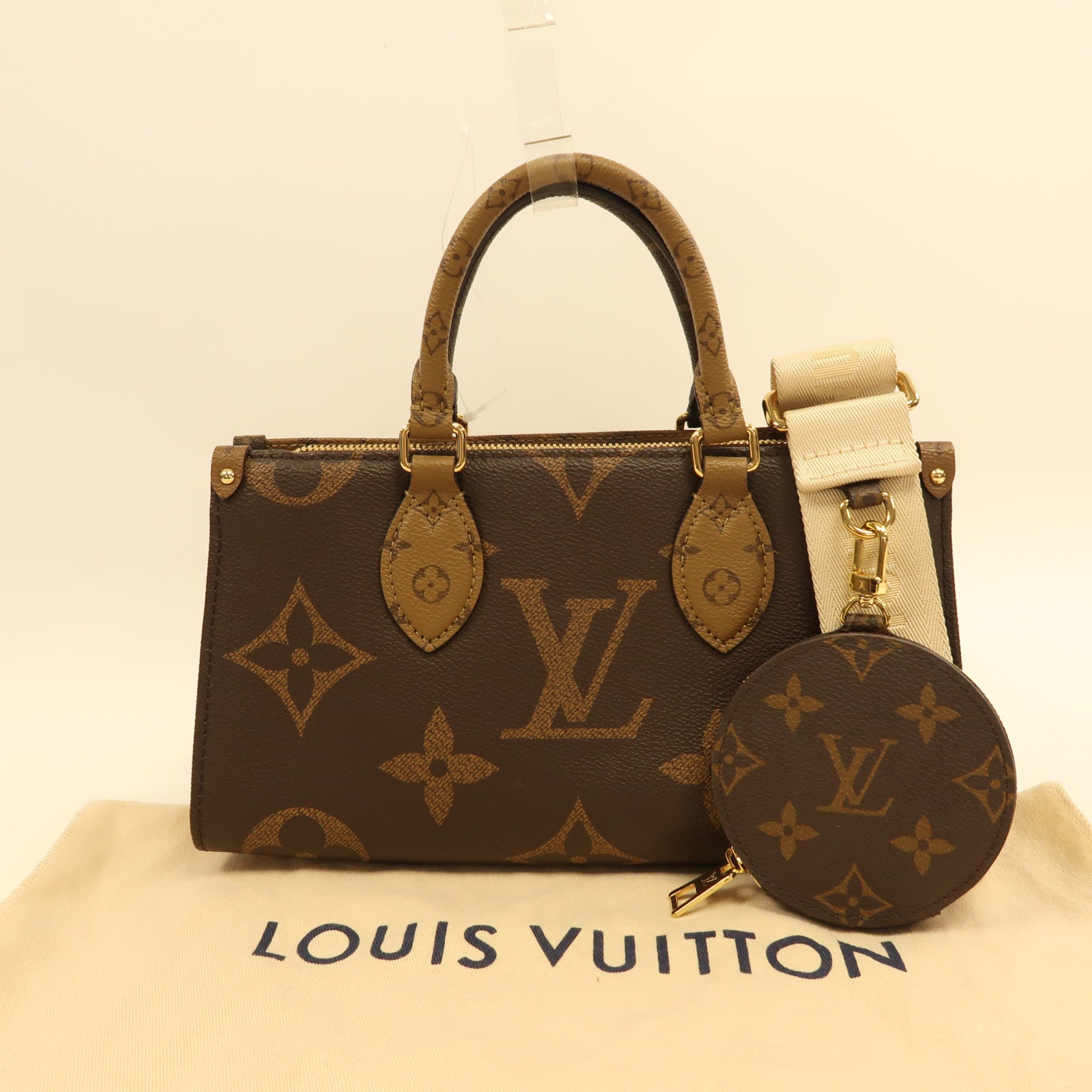 LOUIS VUITTON Monogram On The Go Eastwest金扣手挽肩背兩用袋啡色