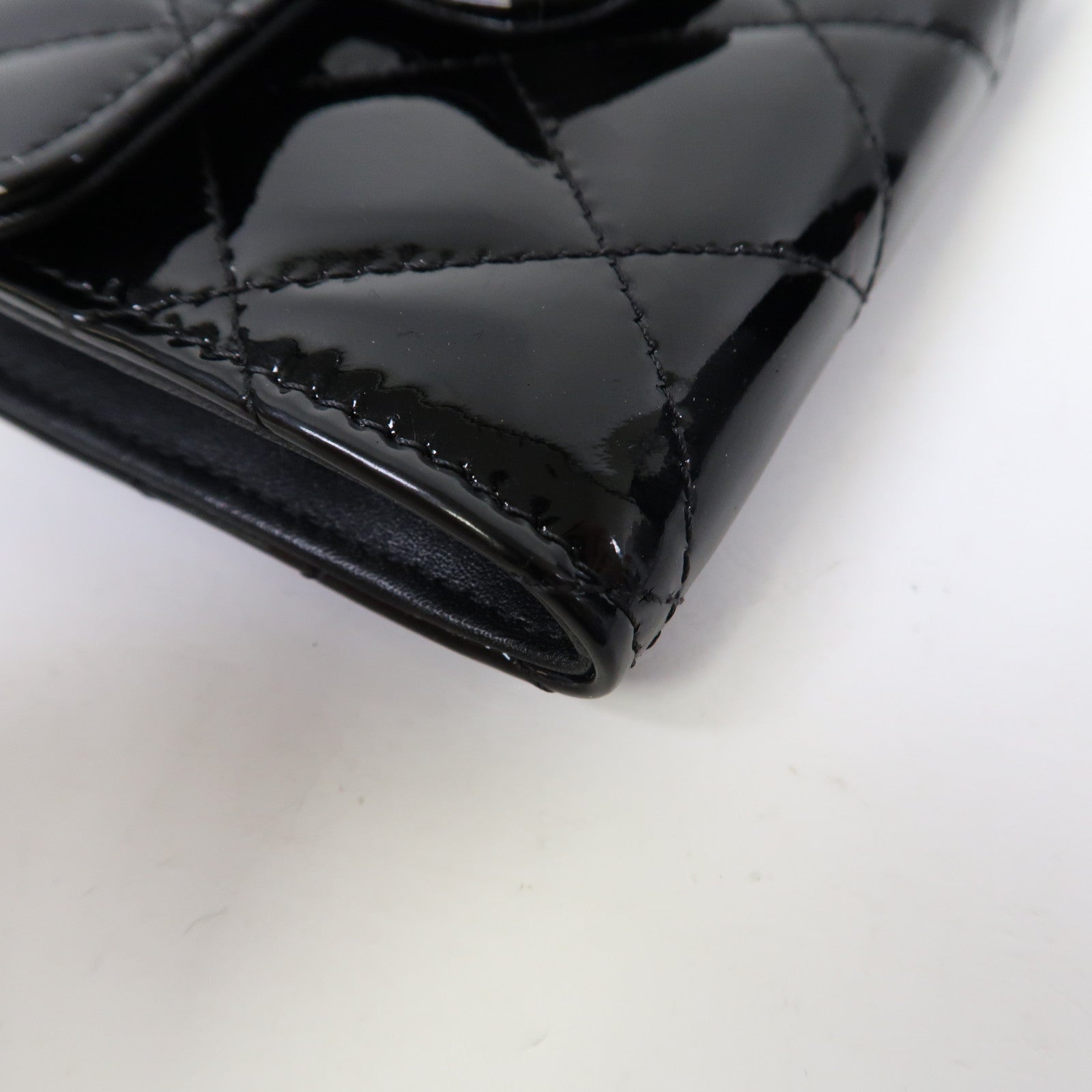 CHANEL 菱格漆皮皮革Card Case銀扣卡片套黑色
