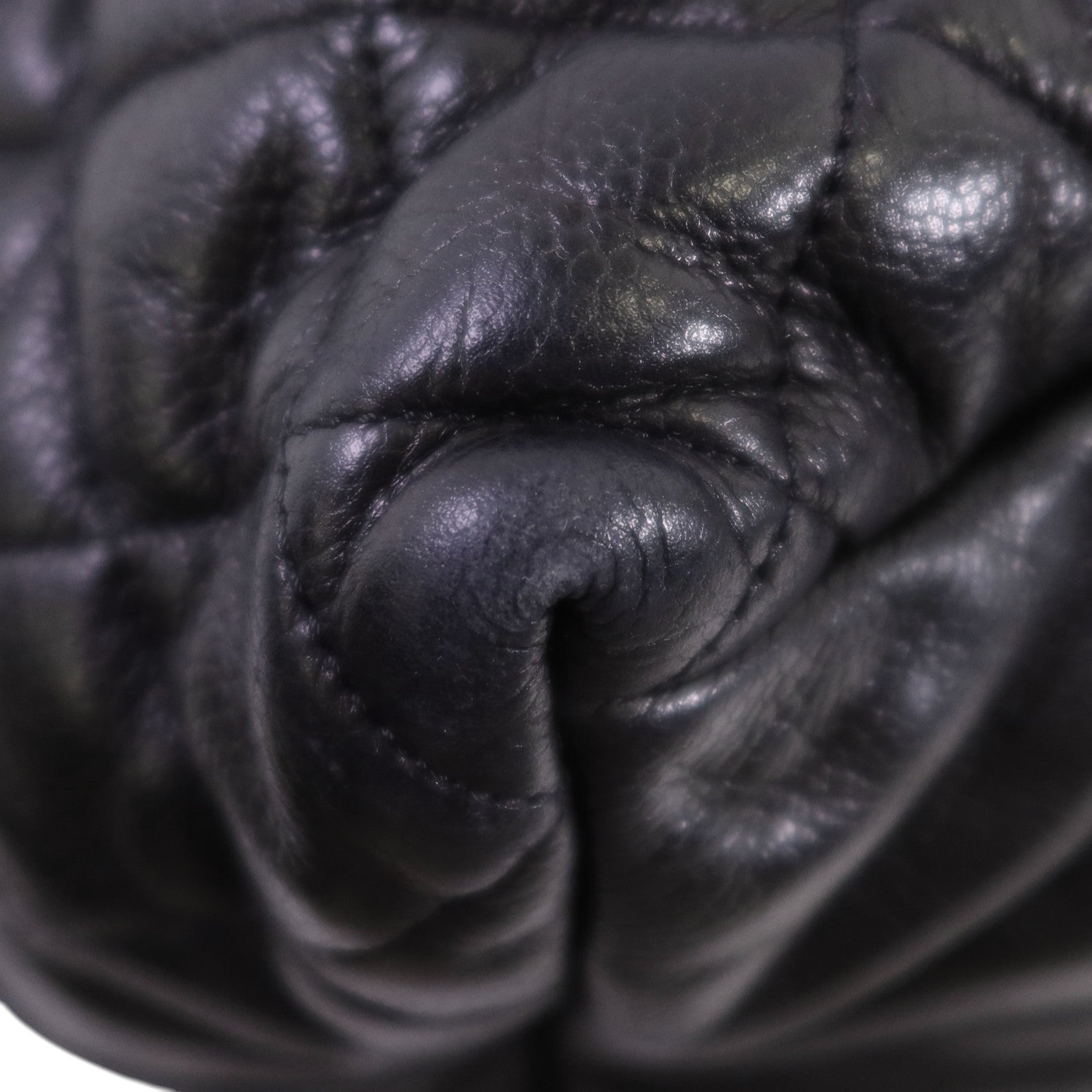 CHANEL 牛皮皮革Coco Cocoon銀扣肩背袋