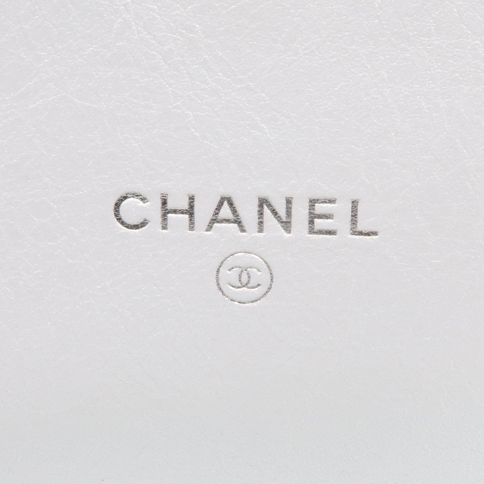 CHANEL 牛皮皮革Phone Bag銀扣鏈帶肩背袋