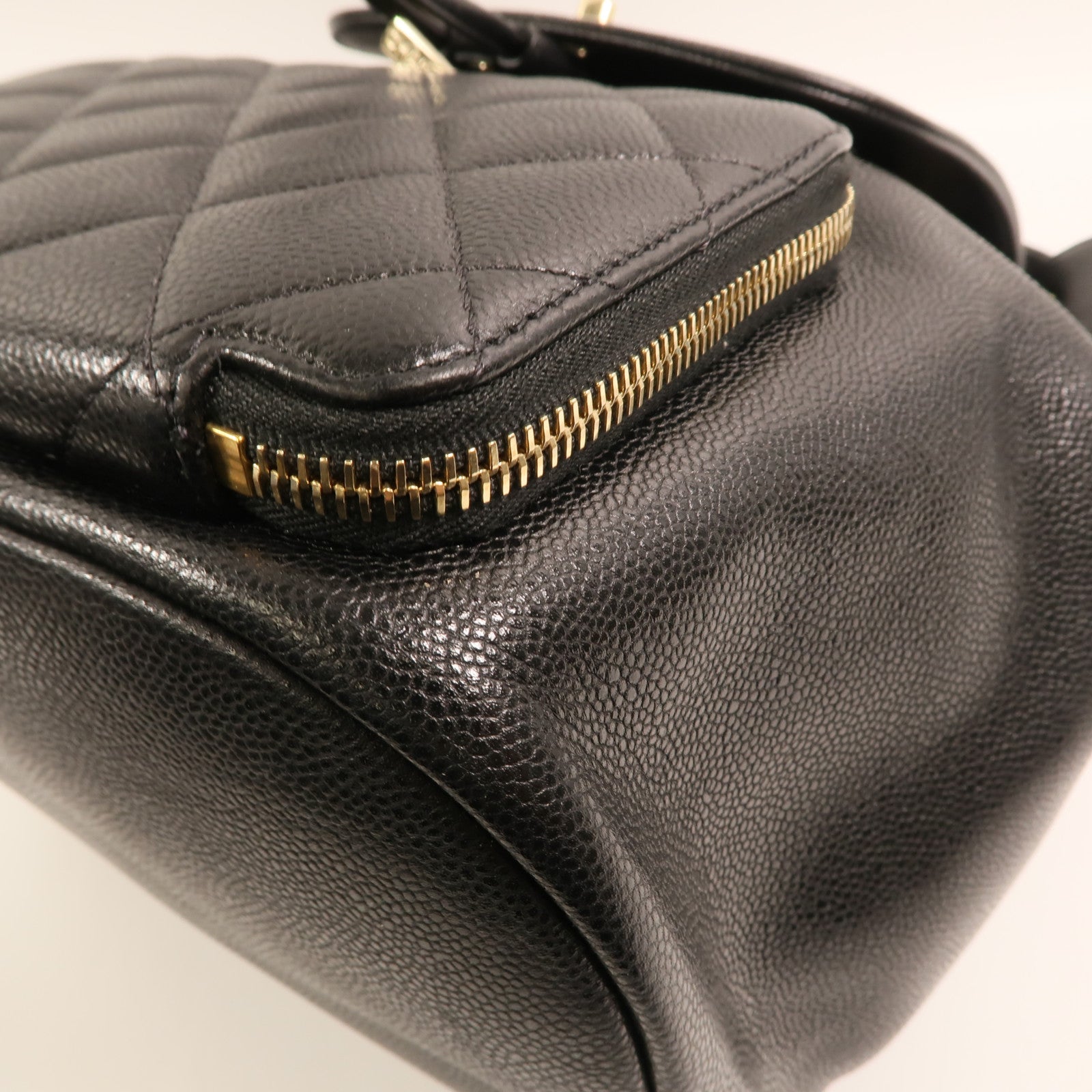 CHANEL 牛皮皮革Affinity Backpack金扣鏈帶背包