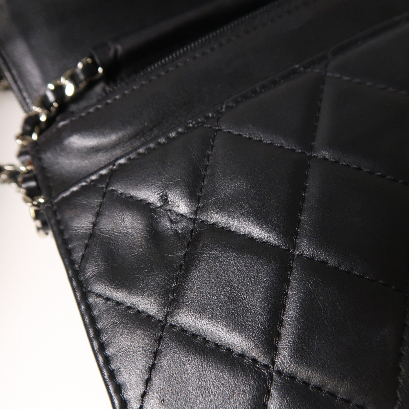 CHANEL 菱格牛皮皮革Cambon Wallet On Chain銀扣鏈帶肩背袋黑色
