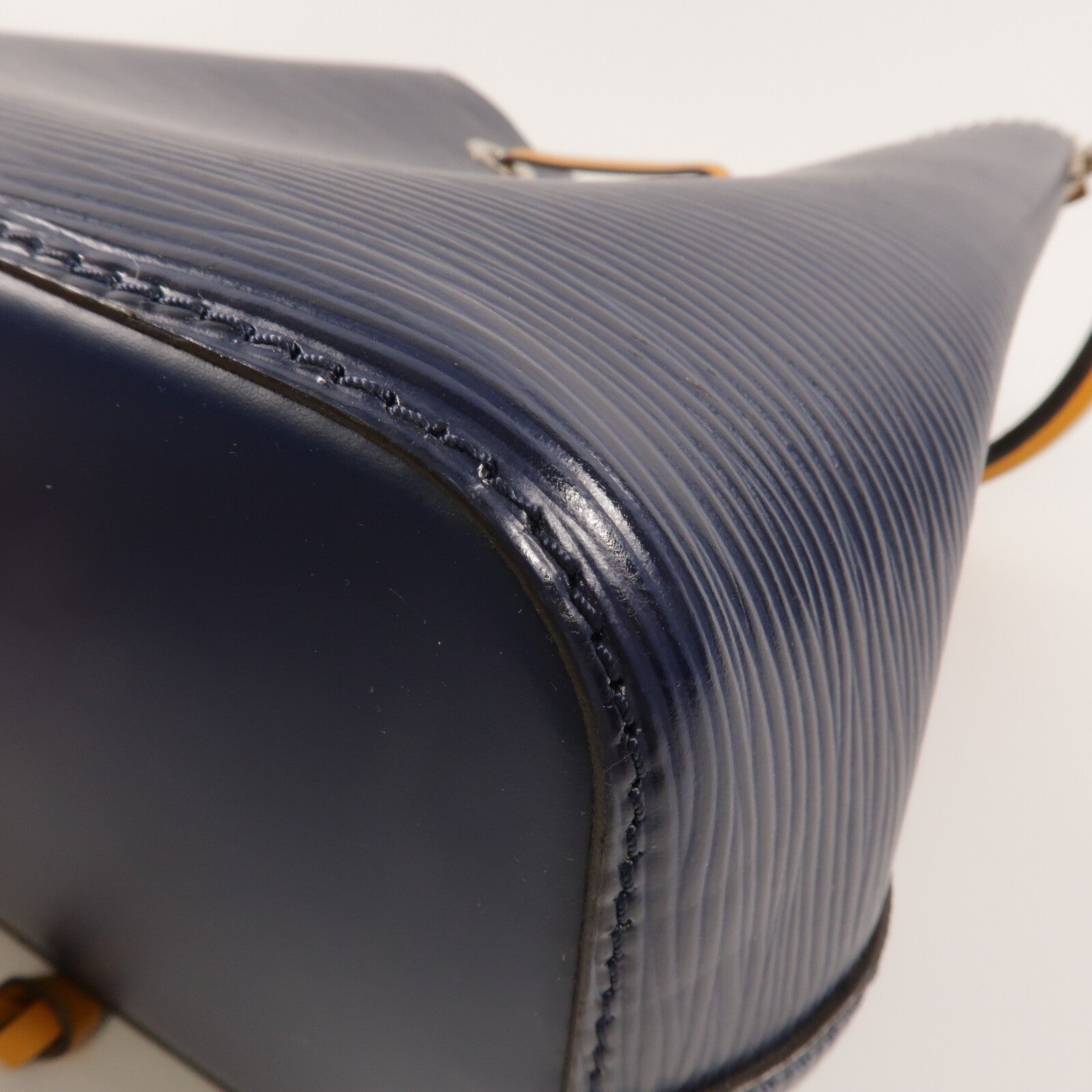 LOUIS VUITTON Epi Neo Noe BB手挽肩背兩用袋
