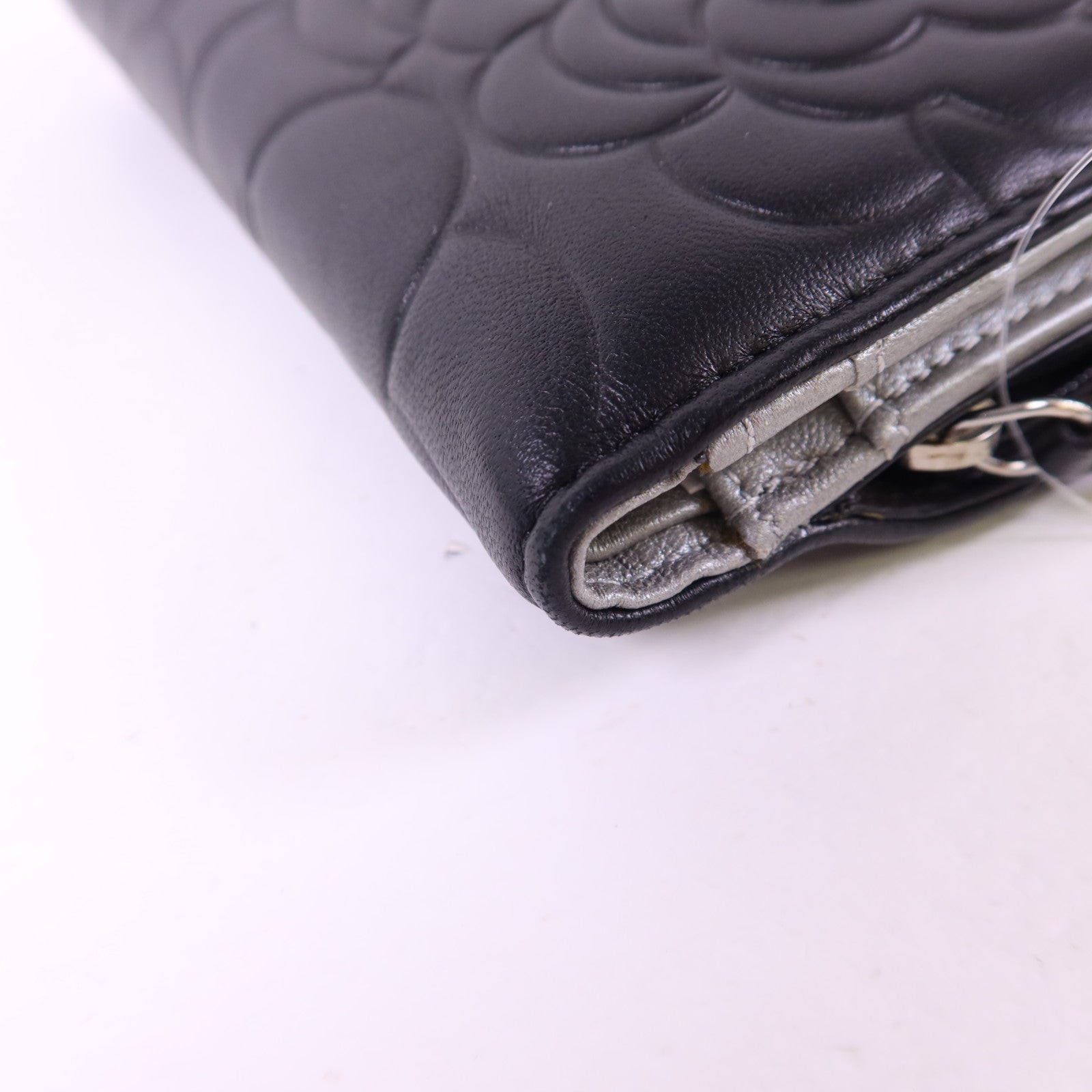 CHANEL 羊皮皮革Camellia Wallet銀扣錢包