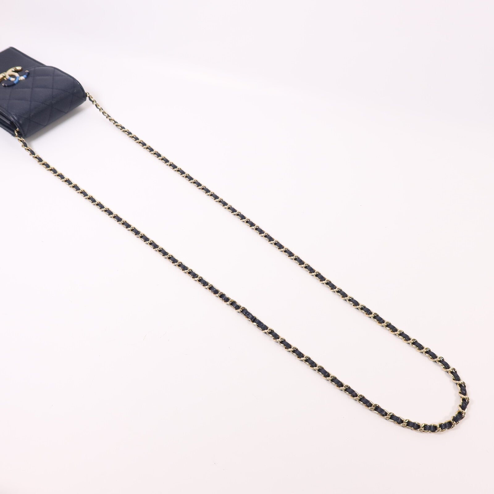 CHANEL 牛皮皮革CC Quilted Phone金扣鏈帶肩背袋