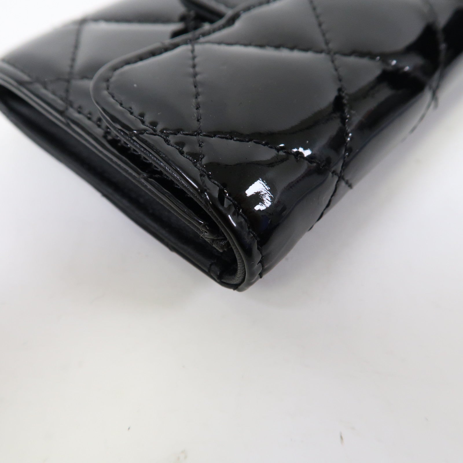 CHANEL 菱格漆皮皮革Card Case銀扣卡片套黑色
